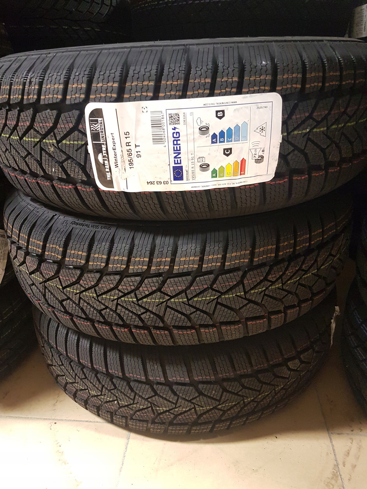 SALE Winter tyre Uniroyal WinterExpert 195/65R15 91 T Season winter