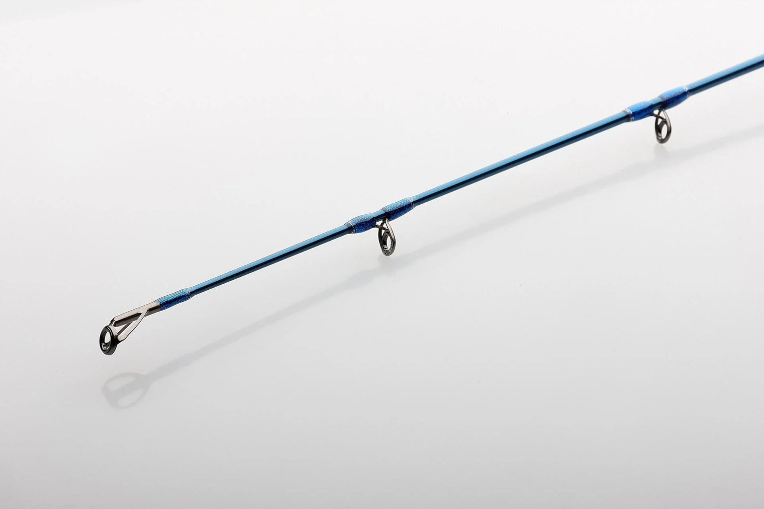 SAVAGE GEAR SGS2 JERKBAIT 2.21M 10-35G 2SEC. Rod construction type segmented