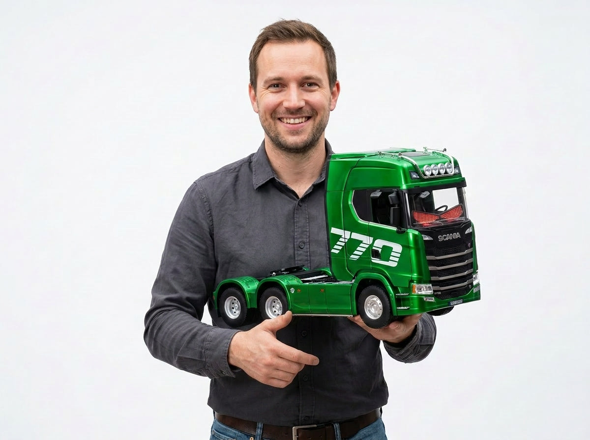 SCANIA 770S REMOTE CONTROLLED TRUCK 1:18 H-TOYS 1501 GREEN AUTO RC Packaging status original