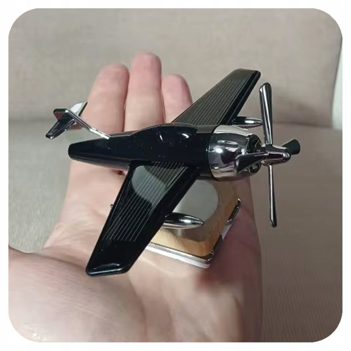 SCENT DIFFUSER ROTATING AIRPLANE FOR CAR SOLAR GIFT + OIL Manufacturer no brand
