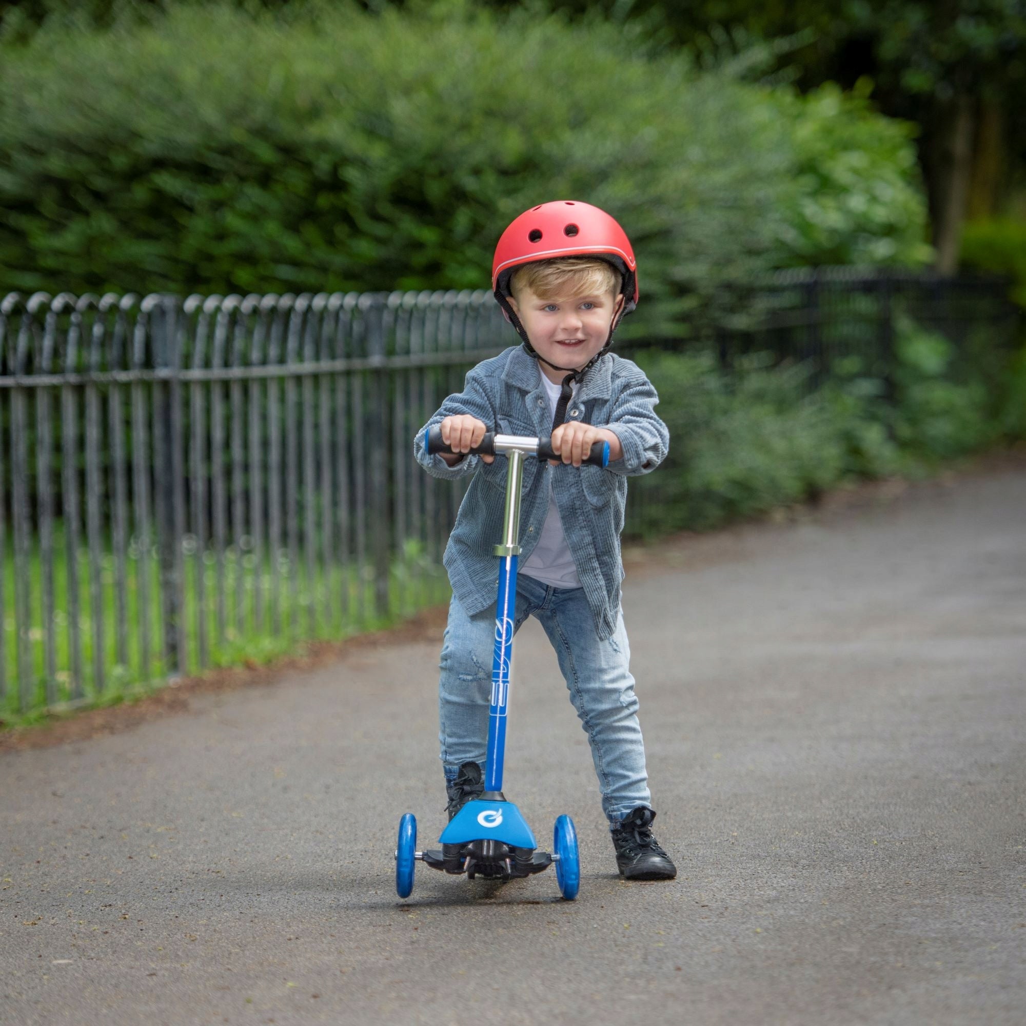 SCOOTER RIDER FOR CHILDREN 2IN1 ADJUSTABLE TRICYCLE LIGHT BLUE 12m+ Number of wheels 3