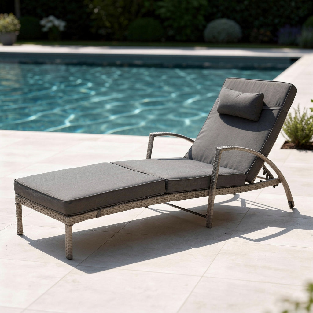 SET OF 2 GARDEN SUN LOUNGERS XL-2505 GREY RATTAN + GREY CUSHIONS Manufacturer code XL-2505 GREY