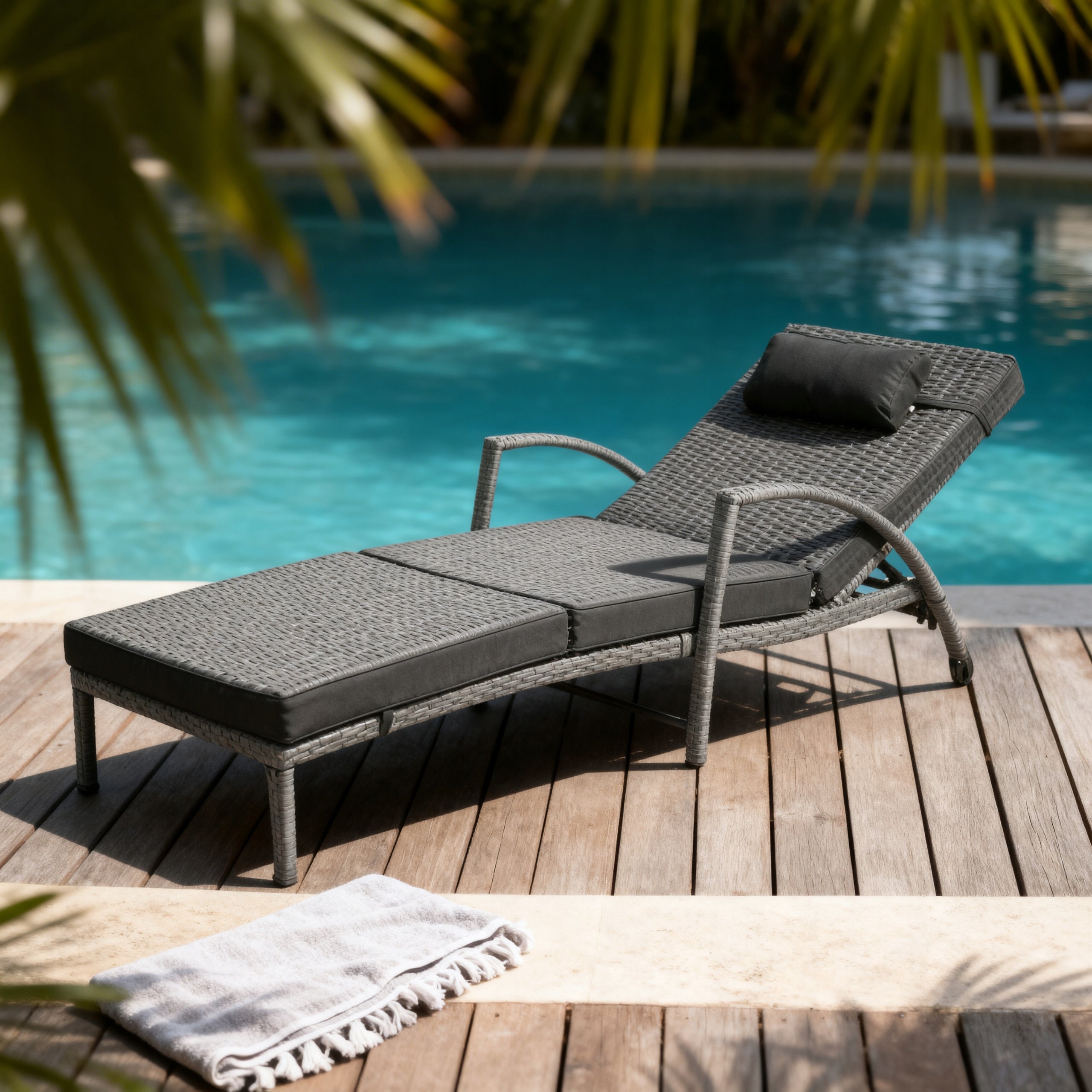 SET OF 2 GARDEN SUN LOUNGERS XL-2505 GREY RATTAN + GREY CUSHIONS Packaging status original