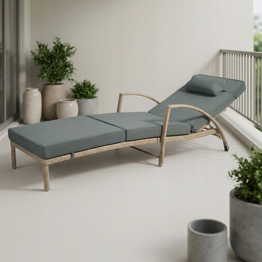 SET OF 2 GARDEN SUN LOUNGERS XL-2505 NATURAL RATTAN + GREY CUSHIONS Color beige