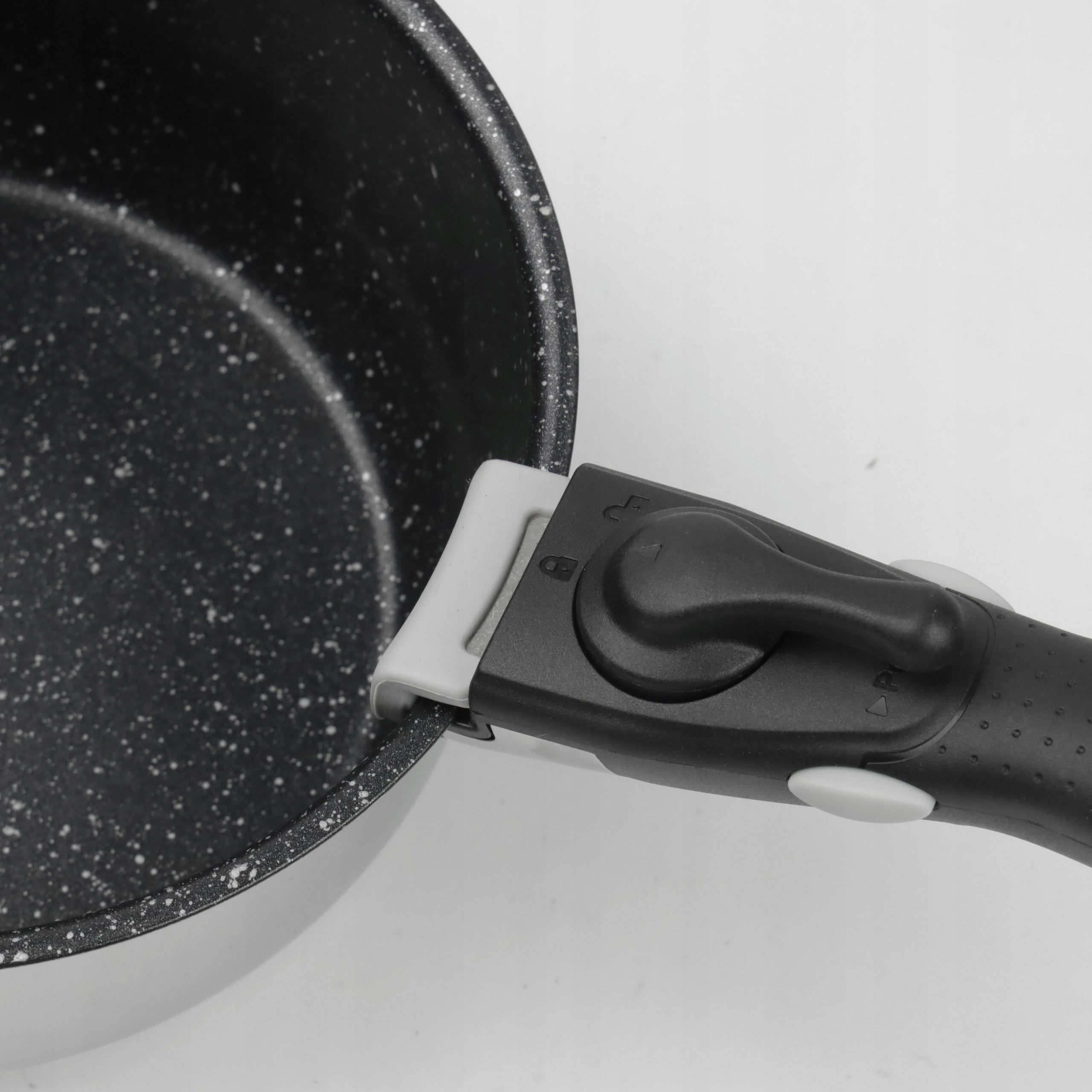 SET OF POTS FOR INDUCTION FUSION SET OF 3 POTS SAUCEPAN +HANDLE STEEL 18/0 EAN (GTIN) 5905155018502