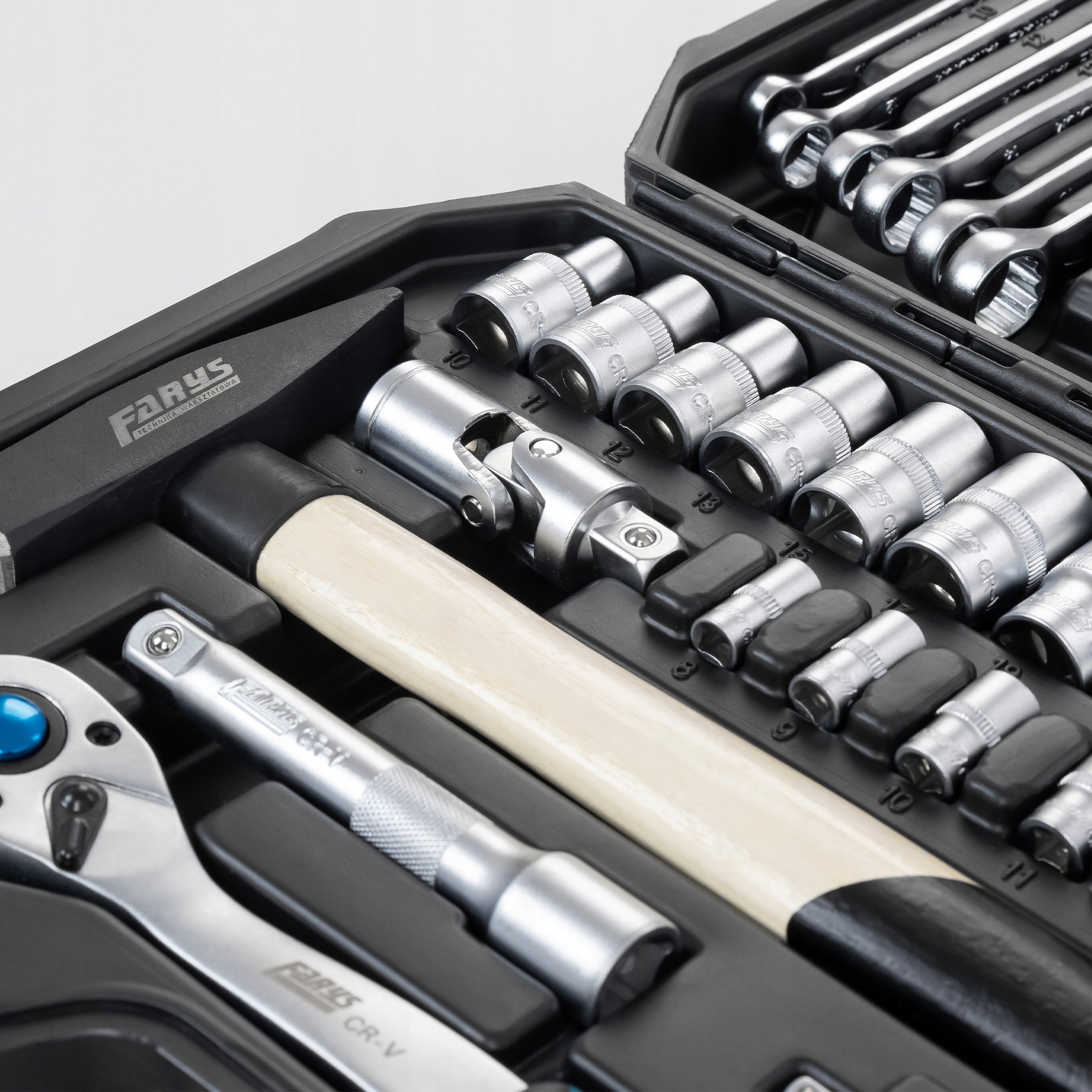SET OF SOCKET WRENCH TOOLS 56el. IN CASE RATCHET CAPS FR2042 EAN (GTIN) 5907781836956