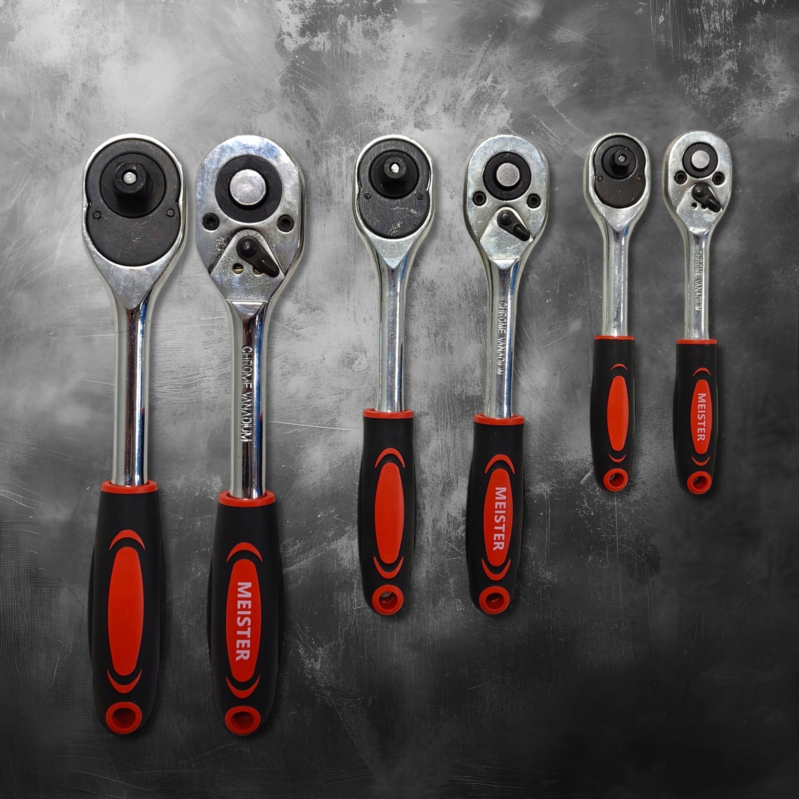 SOCKET WRENCH TOOL KIT SOCKET WRENCHES 216 el. Packaging status original
