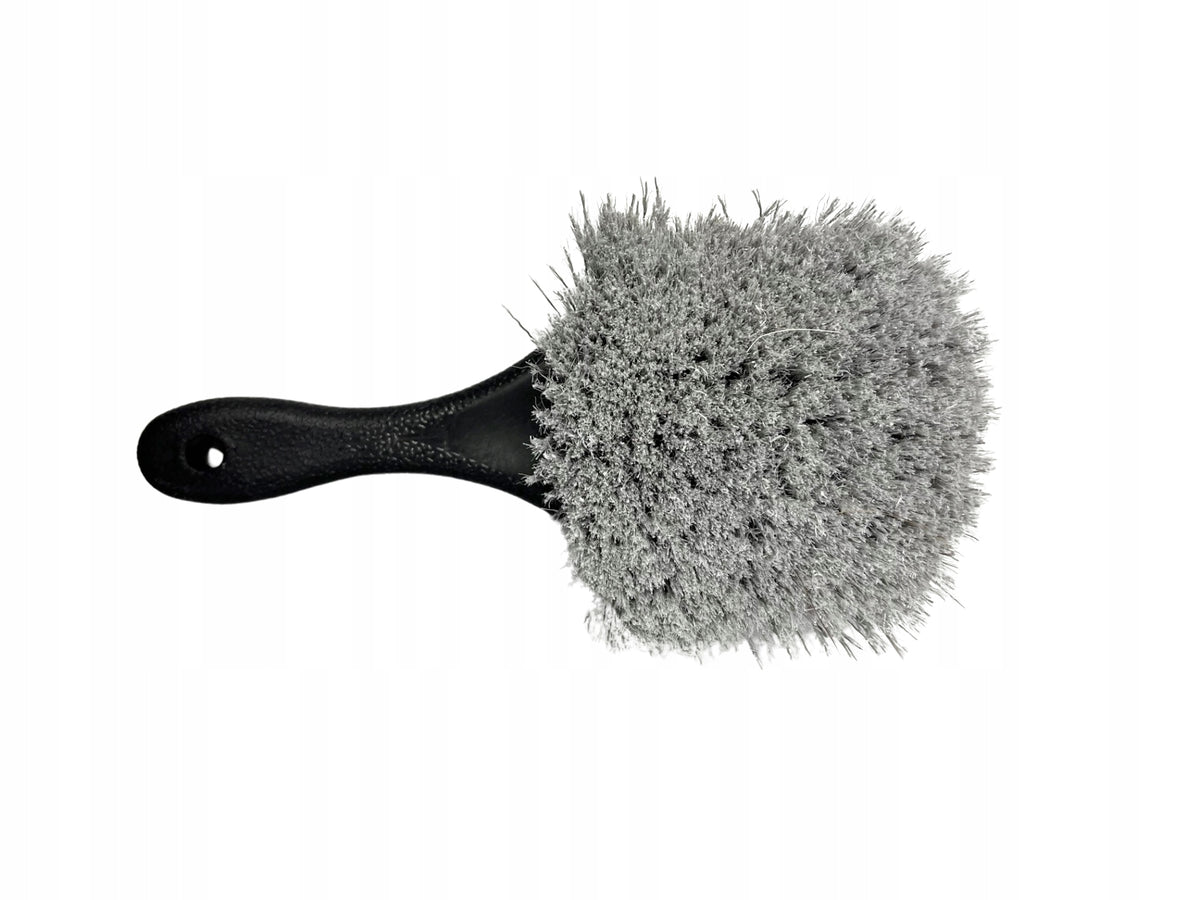 SOFT GENTLE HANDY BRUSH FOR CLEANING THE WHEELS OF THE CAR TIRES RIMS EAN (GTIN) 5904158135032
