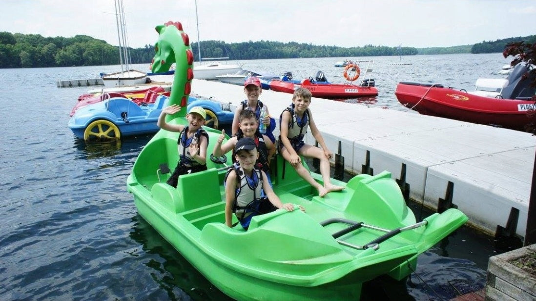 SOLID DRAGON WATER BIKE FOR 4 PEOPLE FOR RENTAL WITH WHEELS Material polyethylene