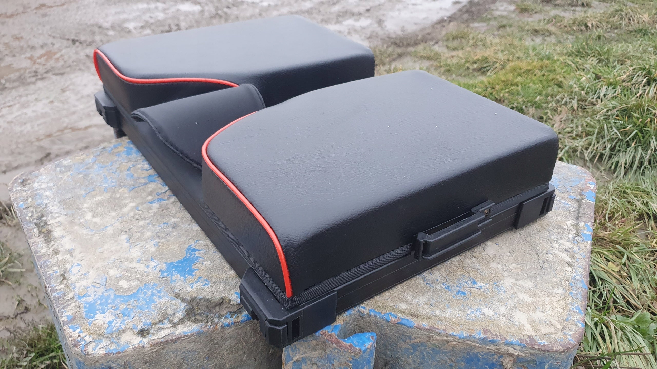 SPARE SEAT MISTRALL FOR PLATFORM X5 Color black