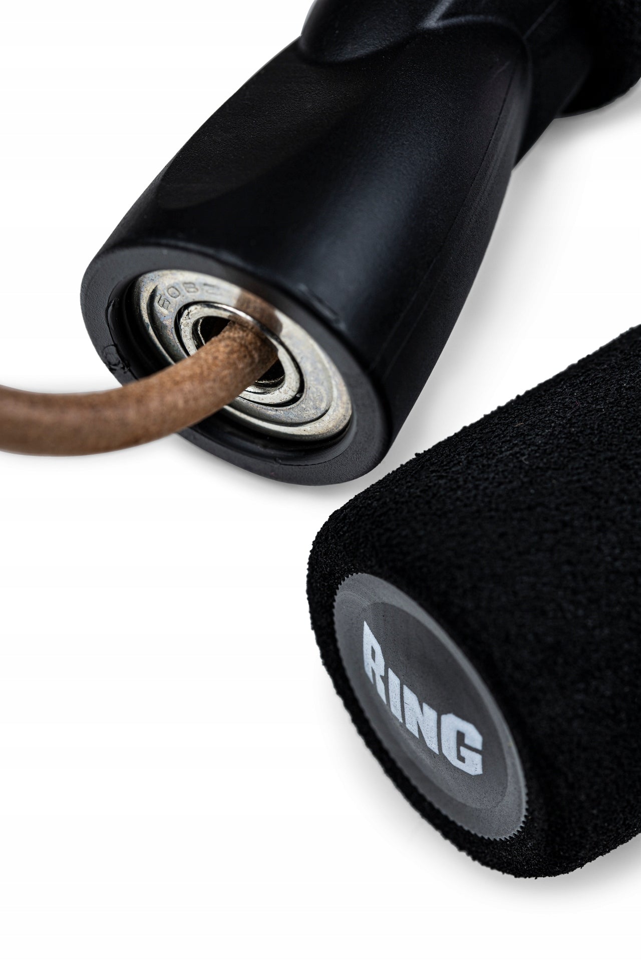 SPORTS JUMP ROPE, LEATHER, ADJUSTABLE COMFORT RING Manufacturer code RA-87