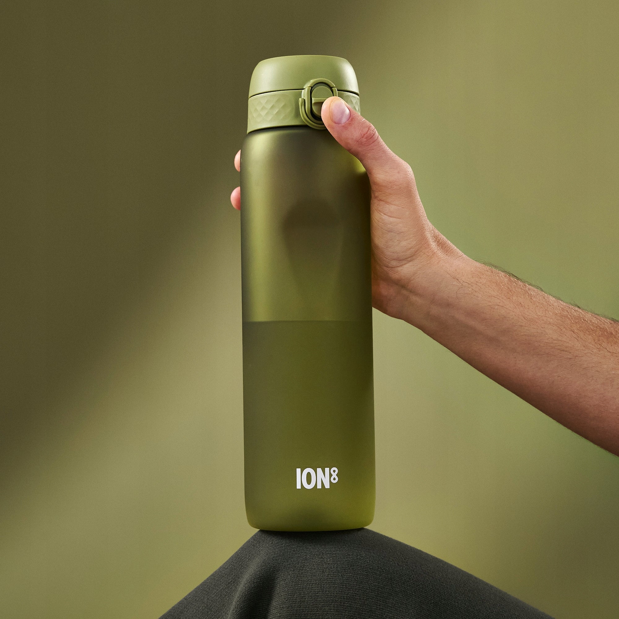 SPORTS WATER BOTTLE WITH MOUTHPIECE WITHOUT PRINT GREEN ION8 1 L Packaging status original