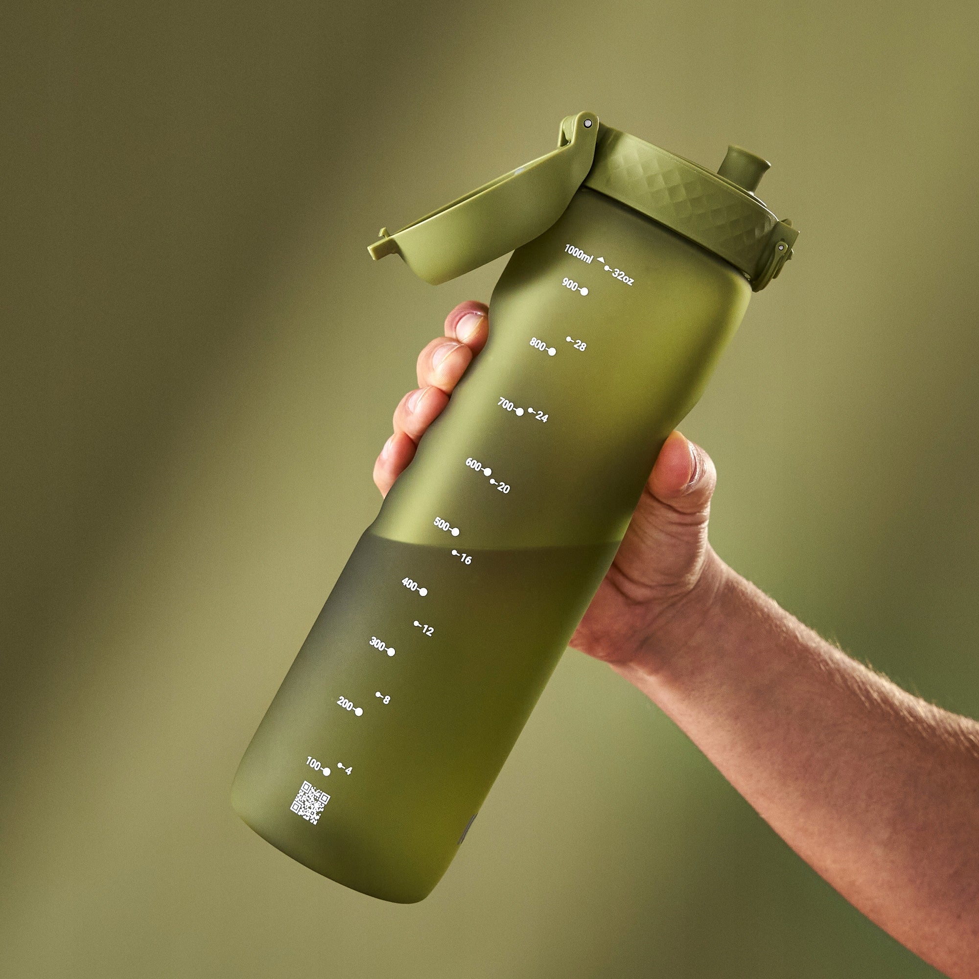 SPORTS WATER BOTTLE WITH MOUTHPIECE WITHOUT PRINT GREEN ION8 1 L Volume 1000 ml