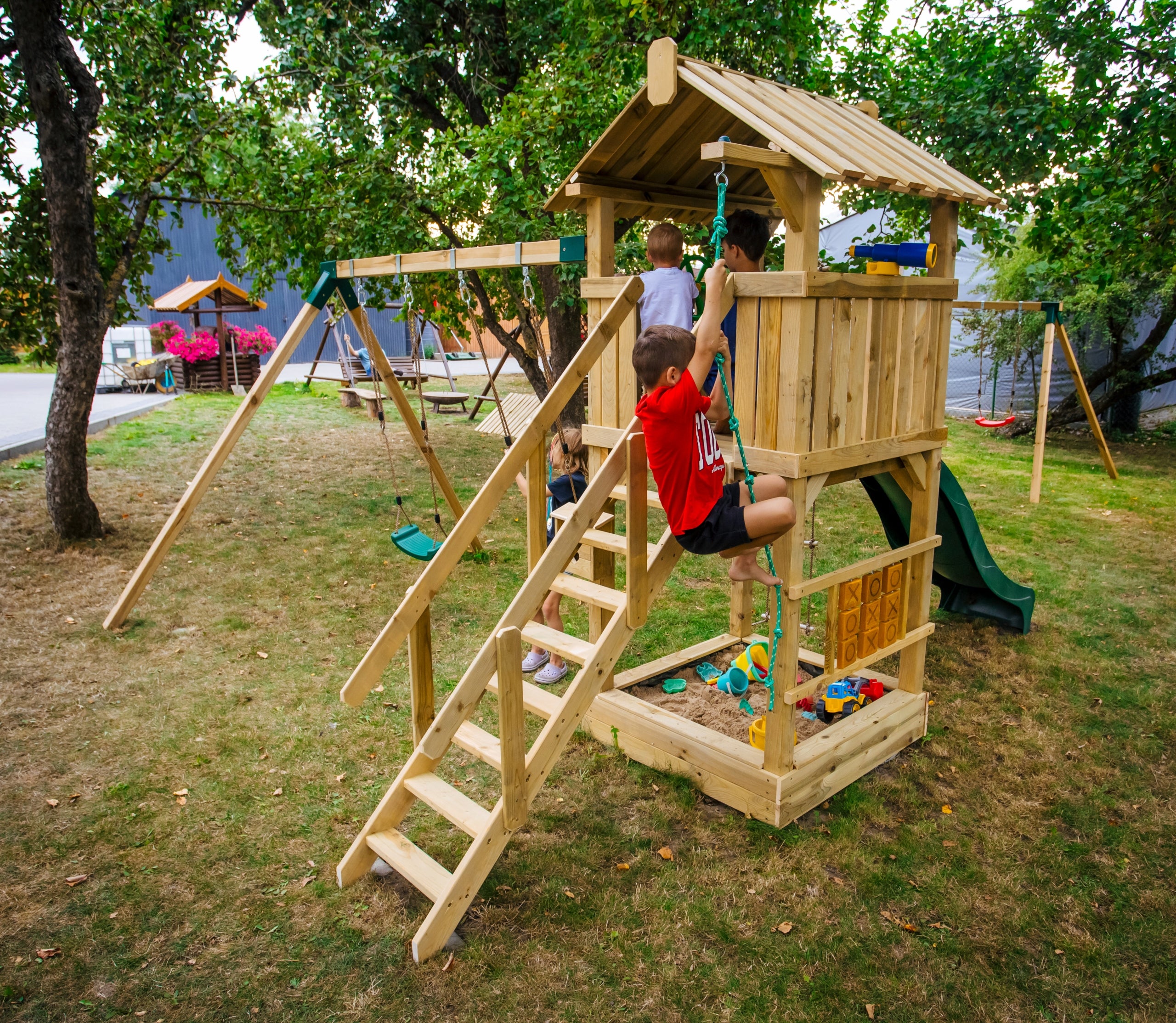 SQUARE TOYS Slide Cottage for children 2x Swing Sandbox CE +Freebies Manufacturer code 5906022804013