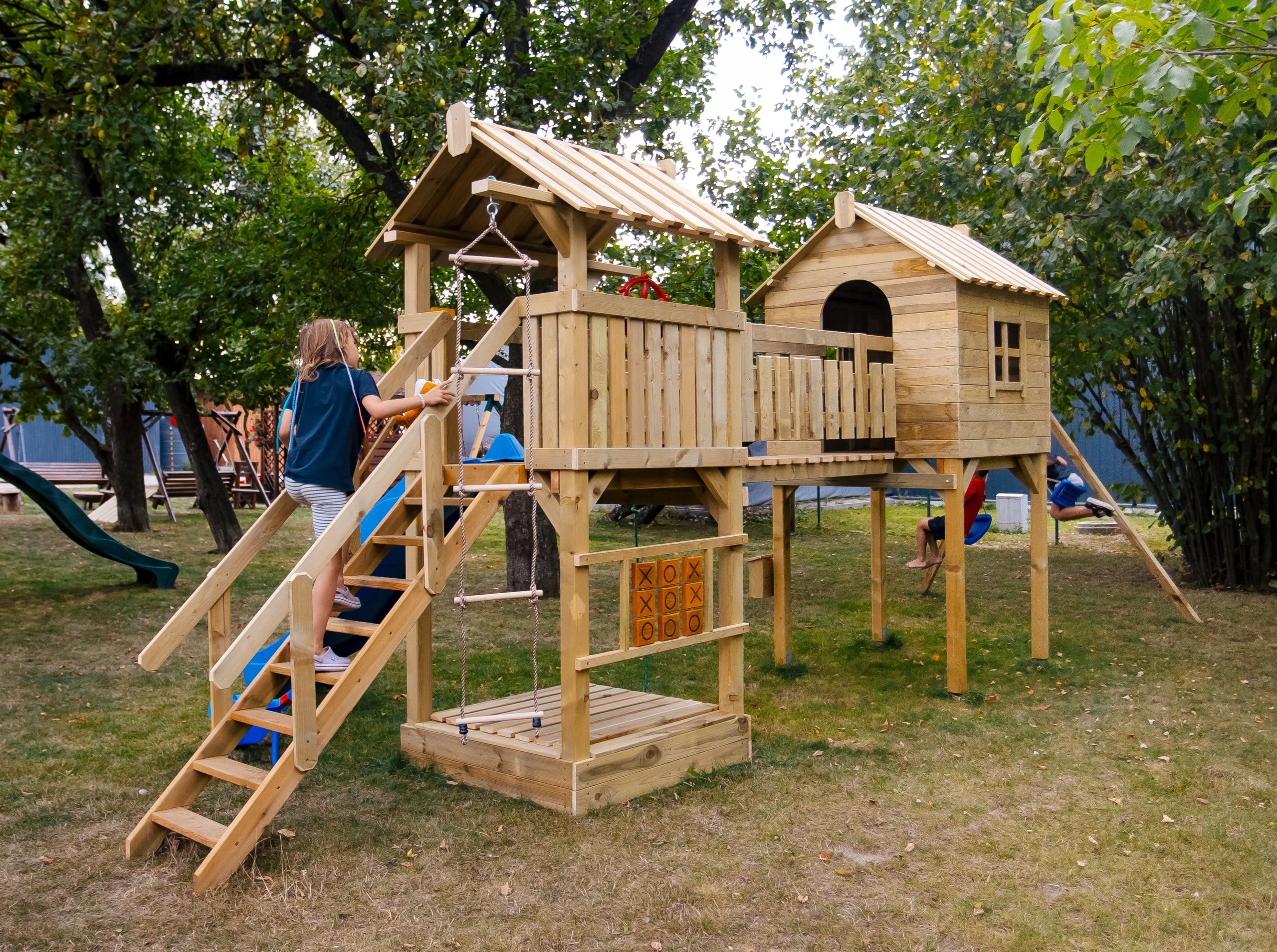 SQUARE TOYS XXL Slide Cottage for children 2x Swing Sandbox +Freebie Manufacturer code Meblogród Mała kraina zabaw