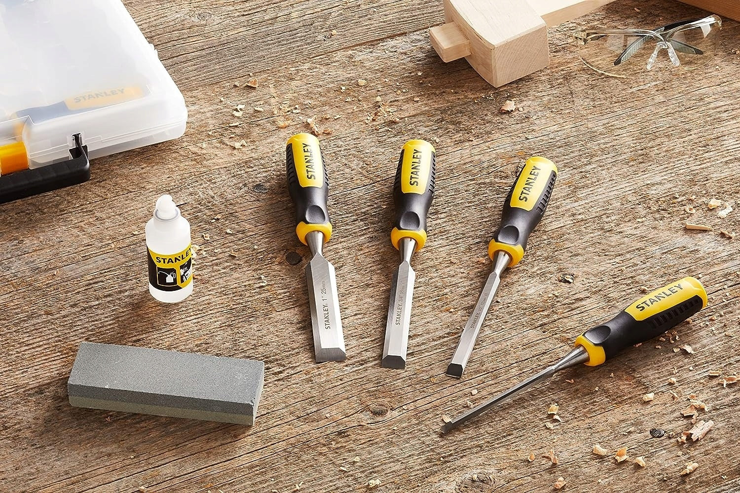 STANLEY DYNAGRIP CHISEL SET FOR WOOD CHISEL 9 EL. 6-32MM + SUITCASE Packaging status original