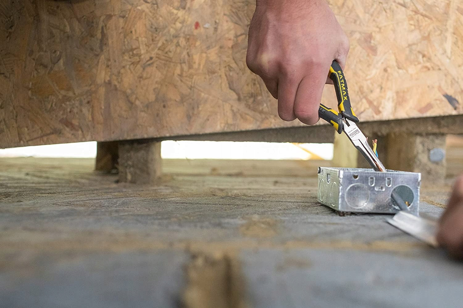 STANLEY Straight elongated pliers fatmax 80520 Product weight with unit packaging 1 kg
