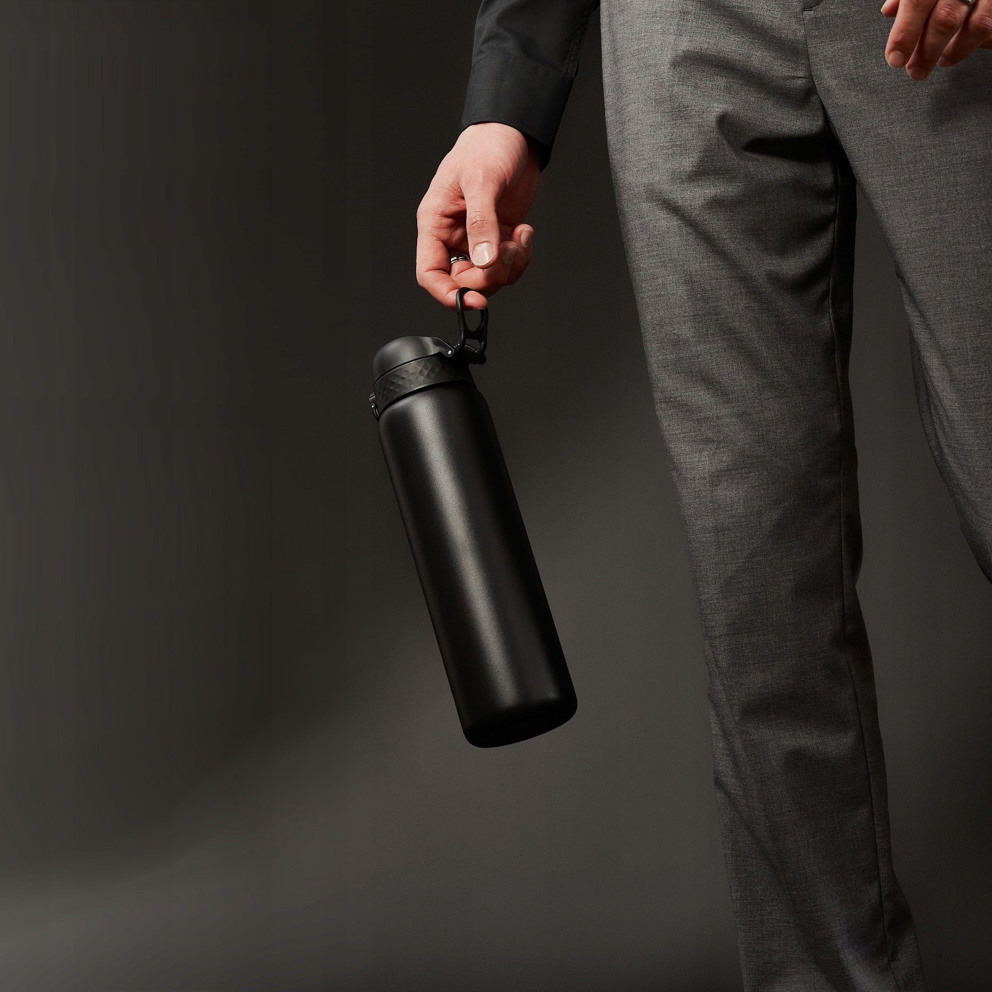 STEEL WATER BOTTLE LARGE AIRTIGHT TOURIST BLACK BOTTLE SPORT ION8 1,2 LITER Volume 1200 ml
