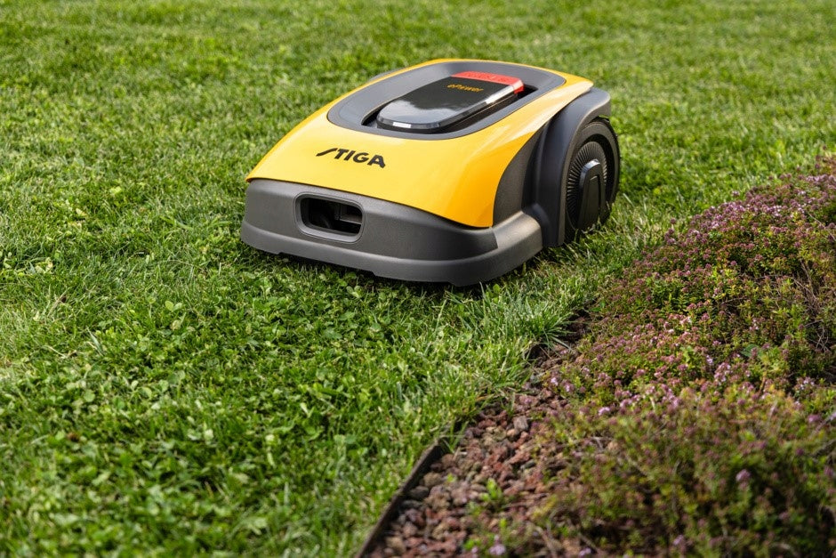 STIGA AUTONOMOUS MOWING ROBOT AND 500 FREE WIFI GPS CONNECTIVITY PACKAGE Mowing performance 22 m²