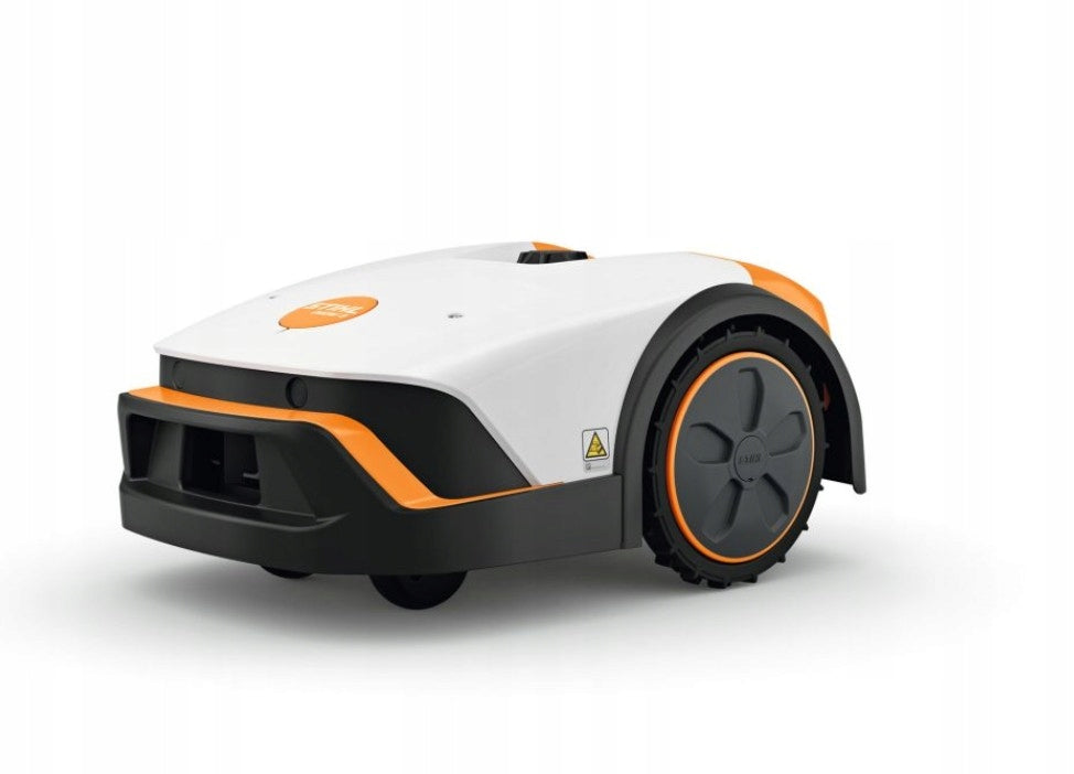 STIHL iMOW 3 mowing robot