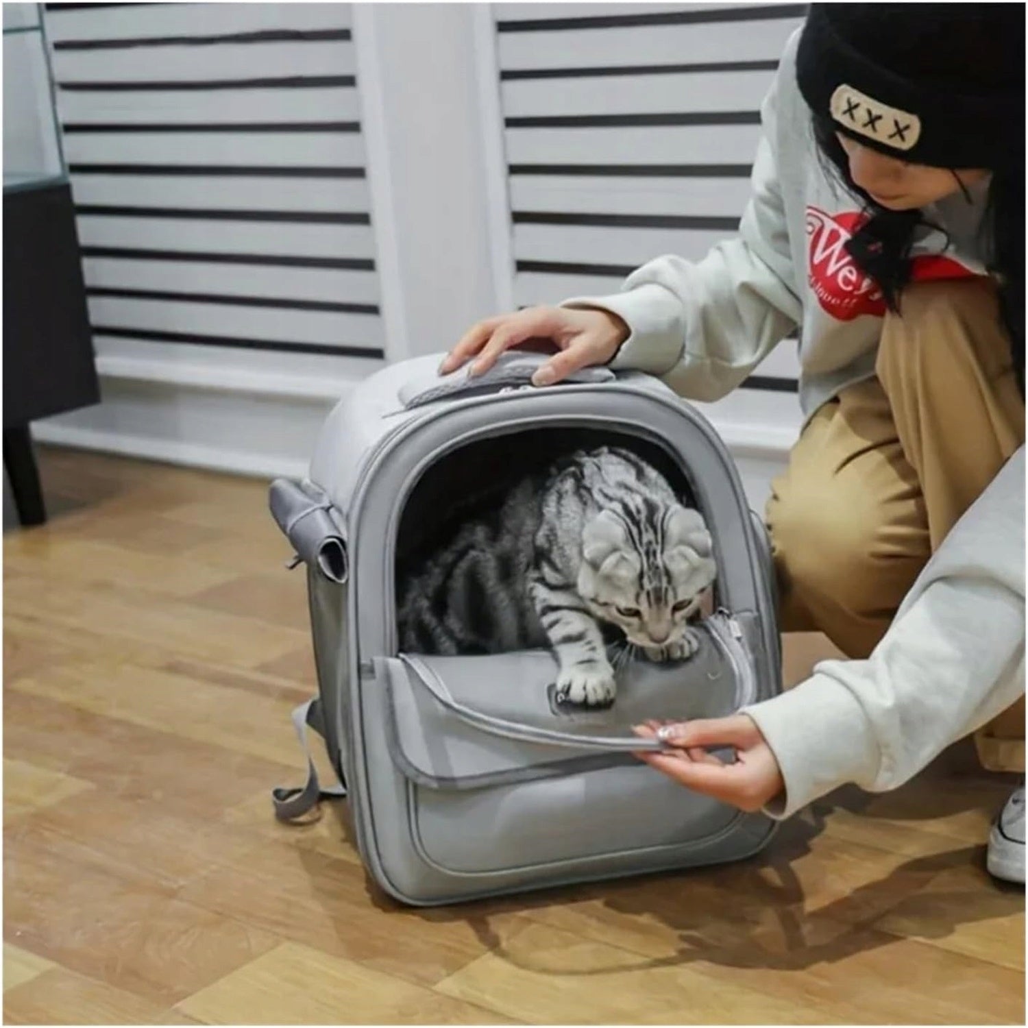 STRONG COMFORTABLE DOG CAT BACKPACK ZIPPERS VENTILATION RESISTANT STYLISH GREY Material other