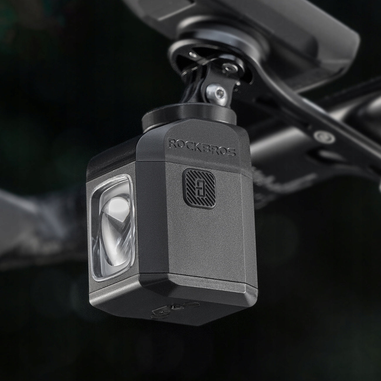 STRONG LED BICYCLE LIGHT 1600LM 4000MAH FRONT BATTERY ROCKBROS Kind front-facing