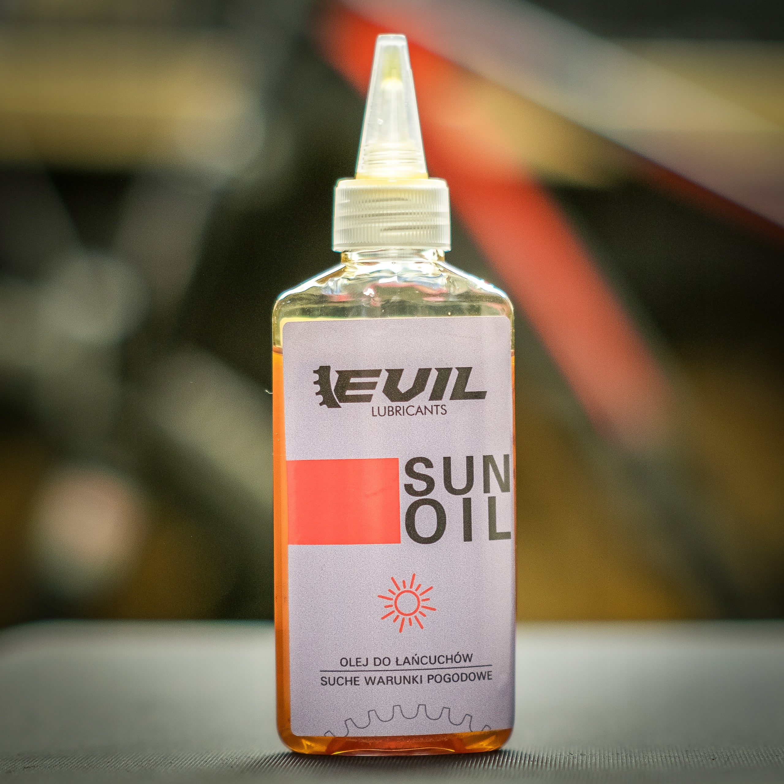 SUN OIL CHAIN LUBRICANT EVIL LUBRICANTS 100ml FOR DRY CONDITIONS SUN Brand EVIL LUBRICANTS