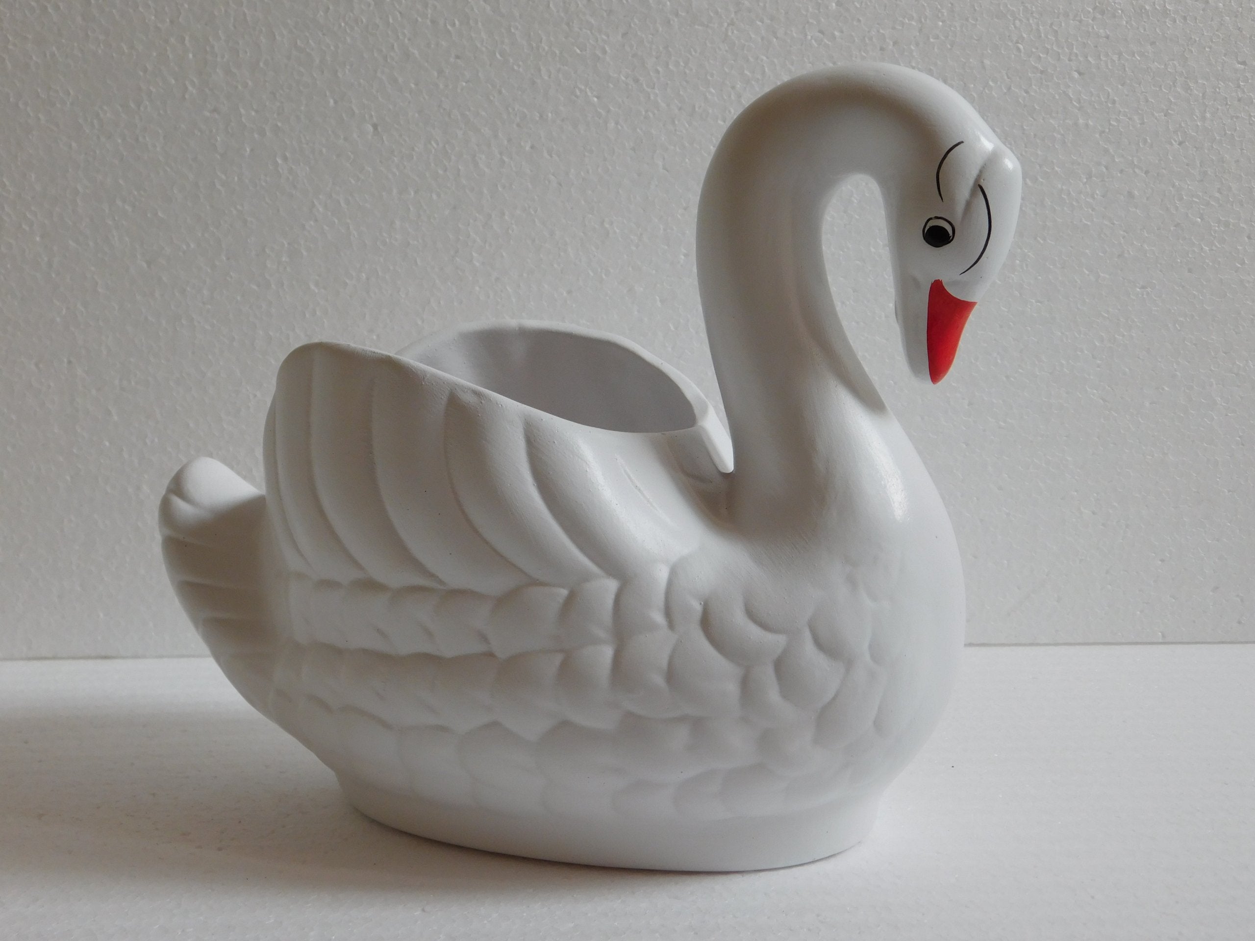 SWAN FIGURINE GARDEN POT COVER ORNAMENT Manufacturer 100