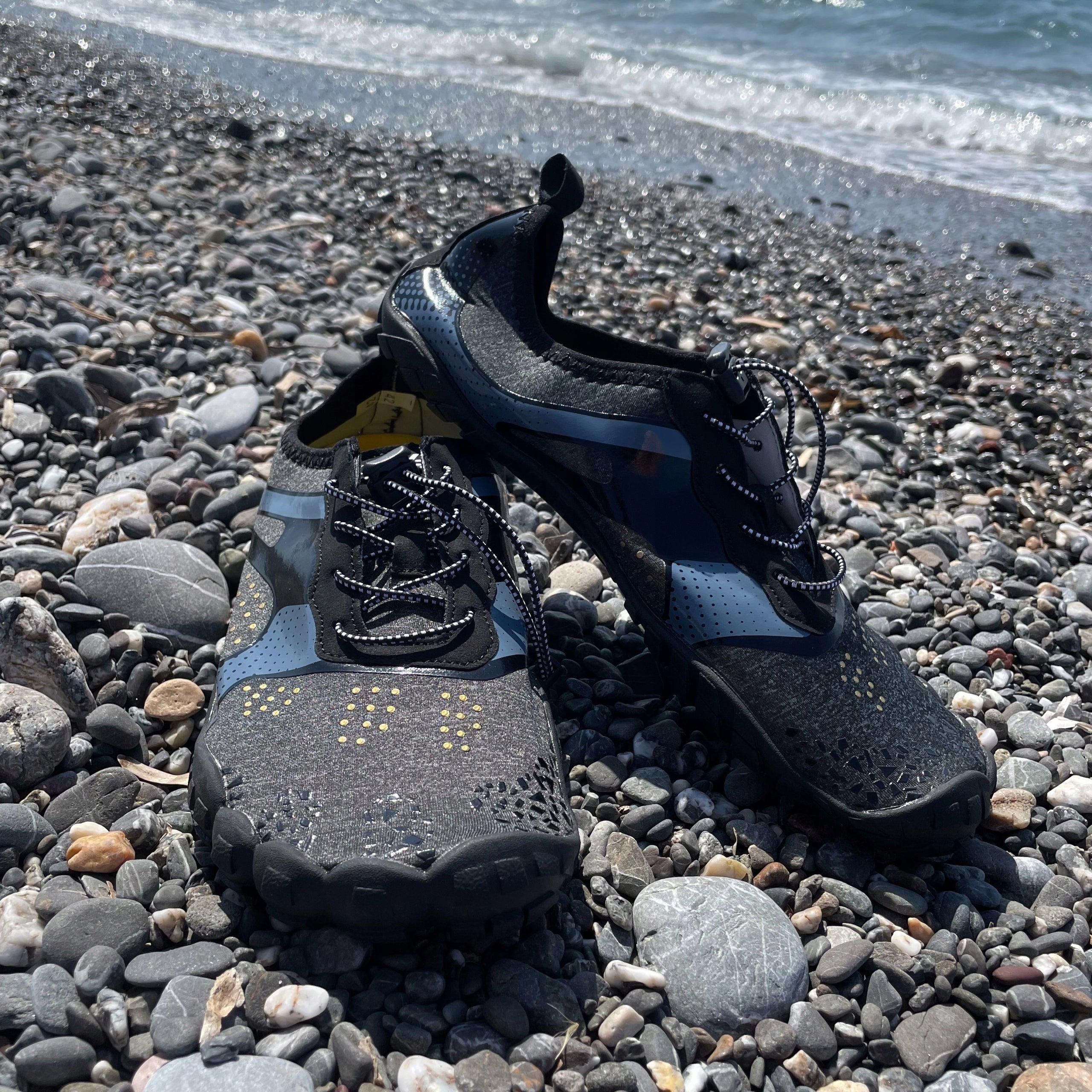 SWIMMING WATER SHOES FOR BEACH SEA URCHINS STONES REEF CORALS R 43 + BAG Gender unisex product