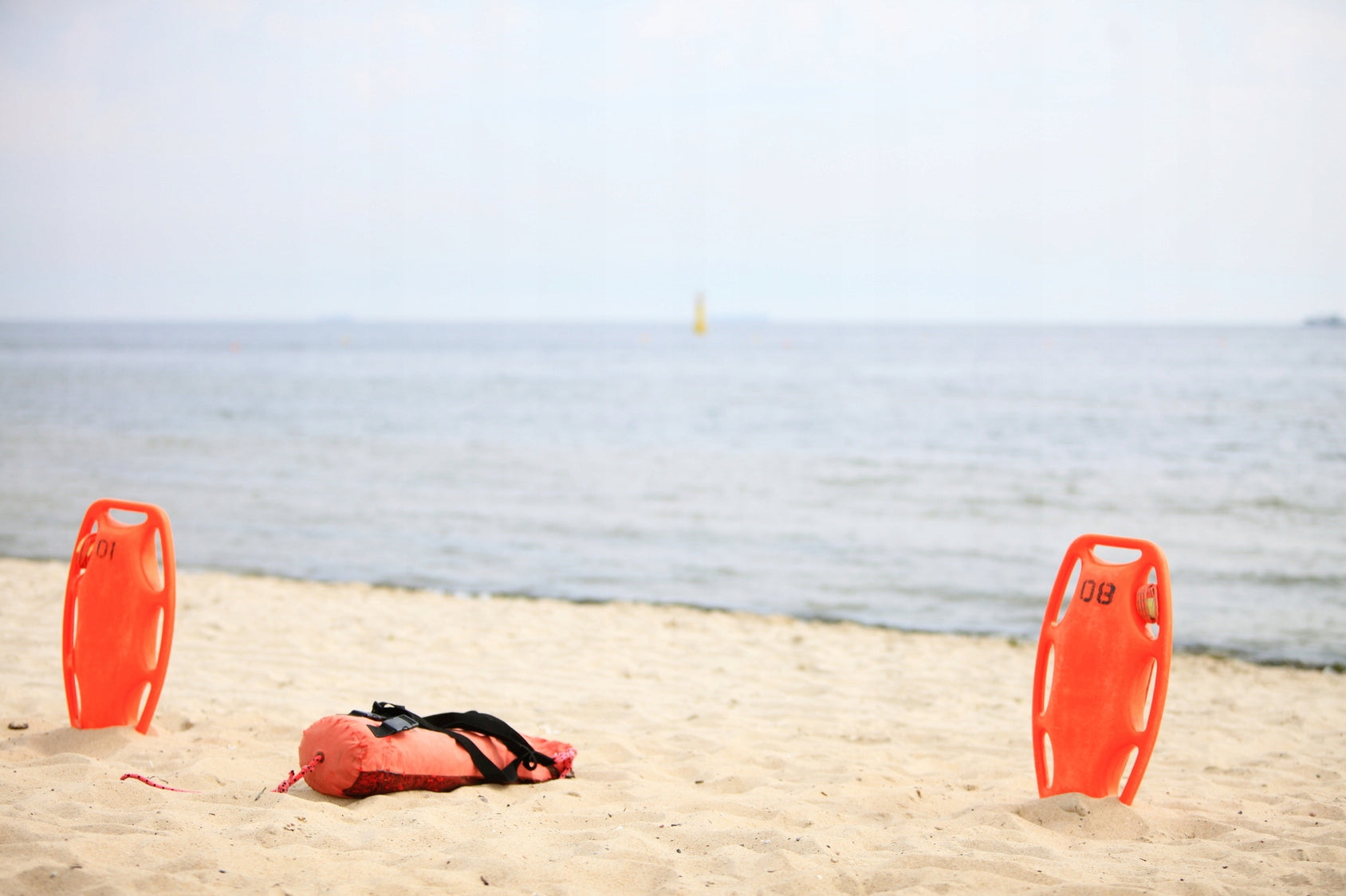 Safety swimming buoy Aquarius AURORKA Length 84 cm