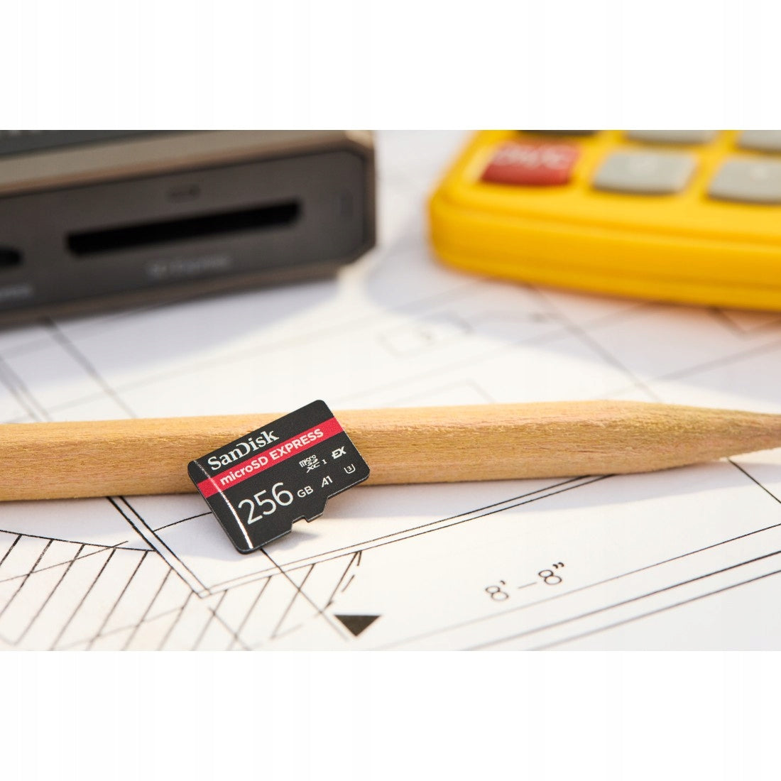 SanDisk microSDXC Express 256GB V30, U3, UHS-I, Cl.10, R650MB/s, W210MB/s Manufacturer code SDSQXFN-256G-GN4NN