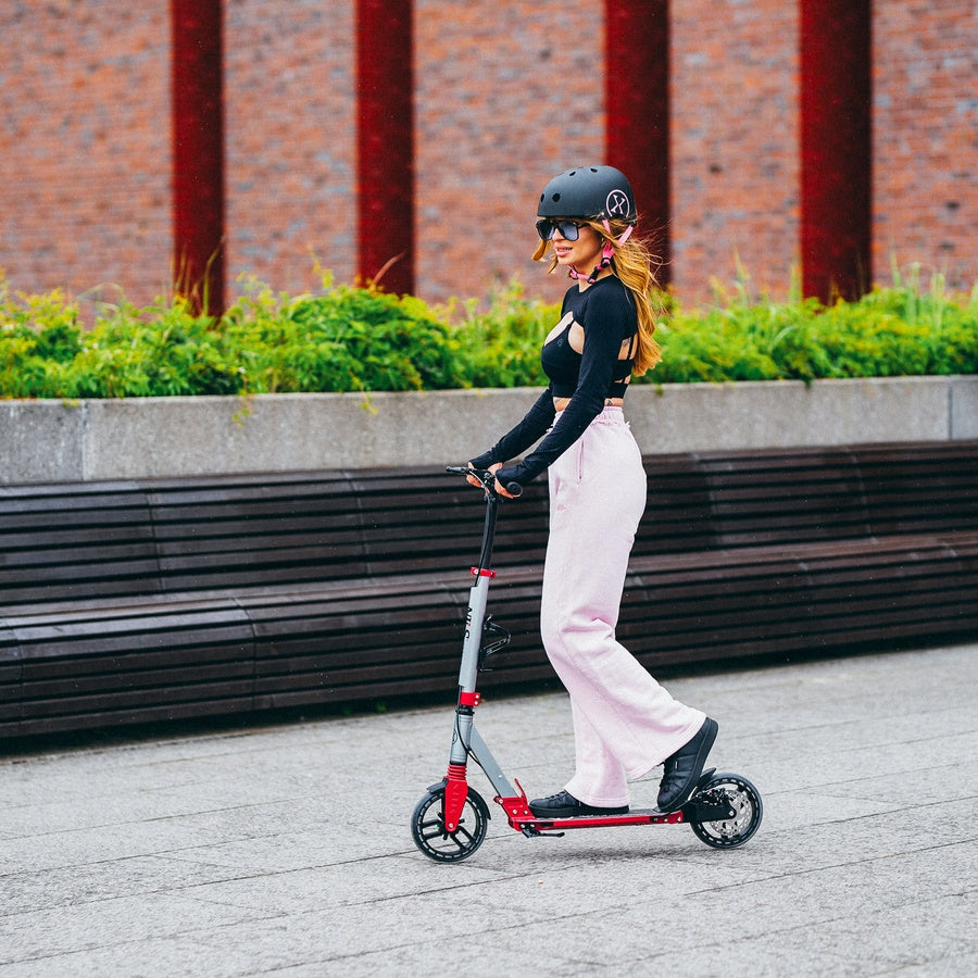 Scooter Classic Folding Adjustable Wheels 200mm LED With Disc Brake Manufacturer code 16-50-403