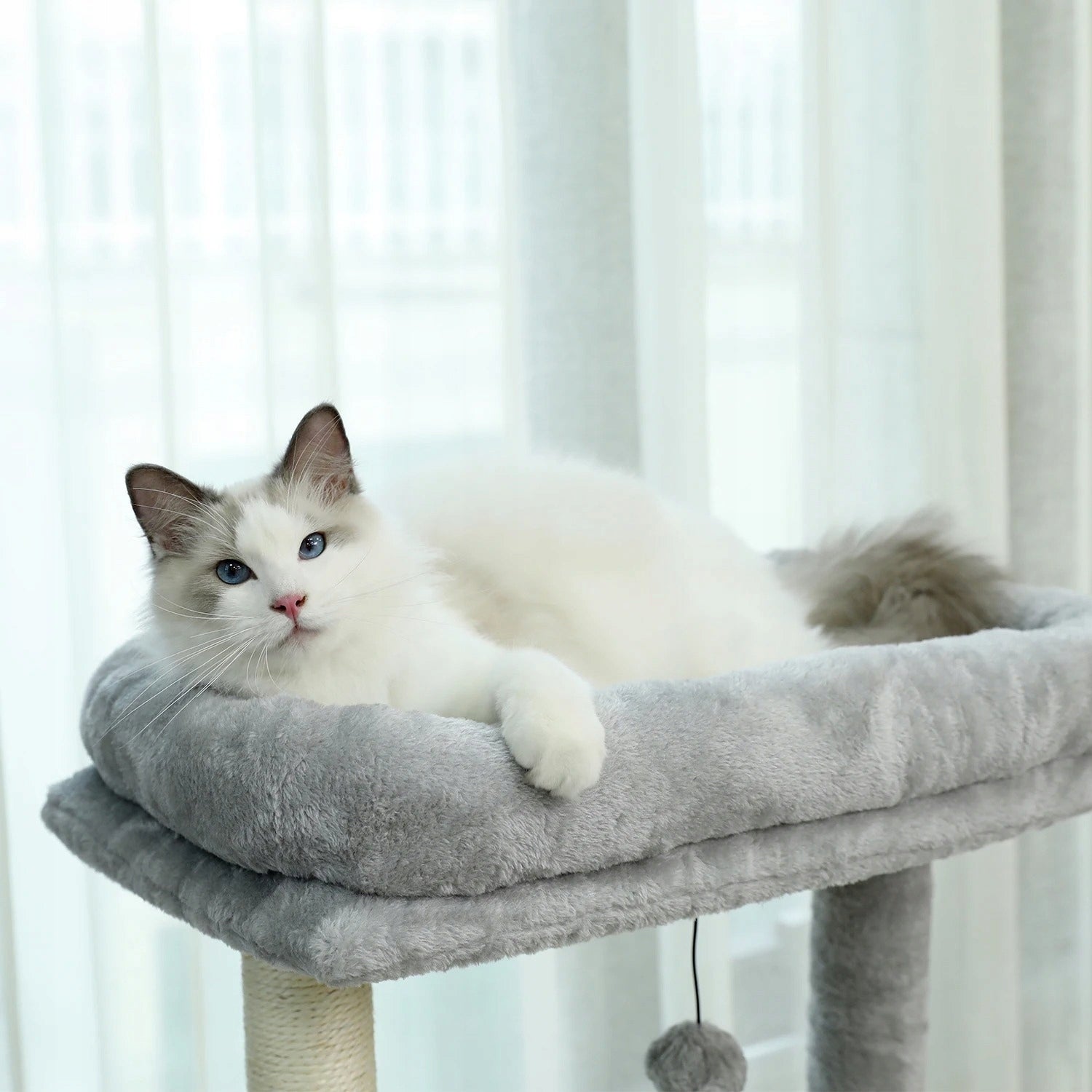 Scratcher Tree High Bed Scratching Post Large Grey 143 cm 01 Trade name Drapak Drzewko
