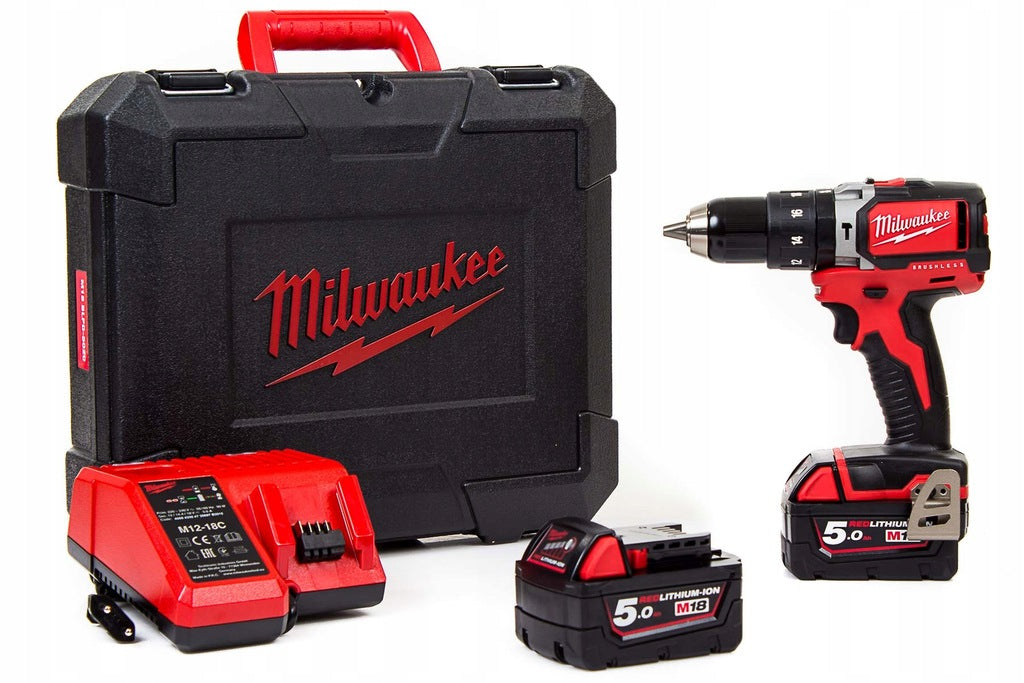 Screwdriver Milwaukee 18V 60Nm Impact Drilling Machine 2x5,0Ah + Suitcase Manufacturer code WKRĘTARKA 18V
