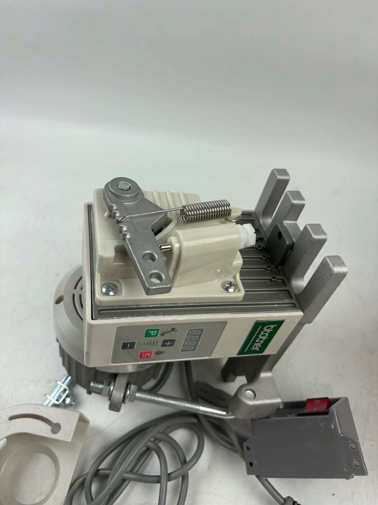 Servo motor - 750W 220V - For sewing machine Manufacturer code Zintegrowany T15