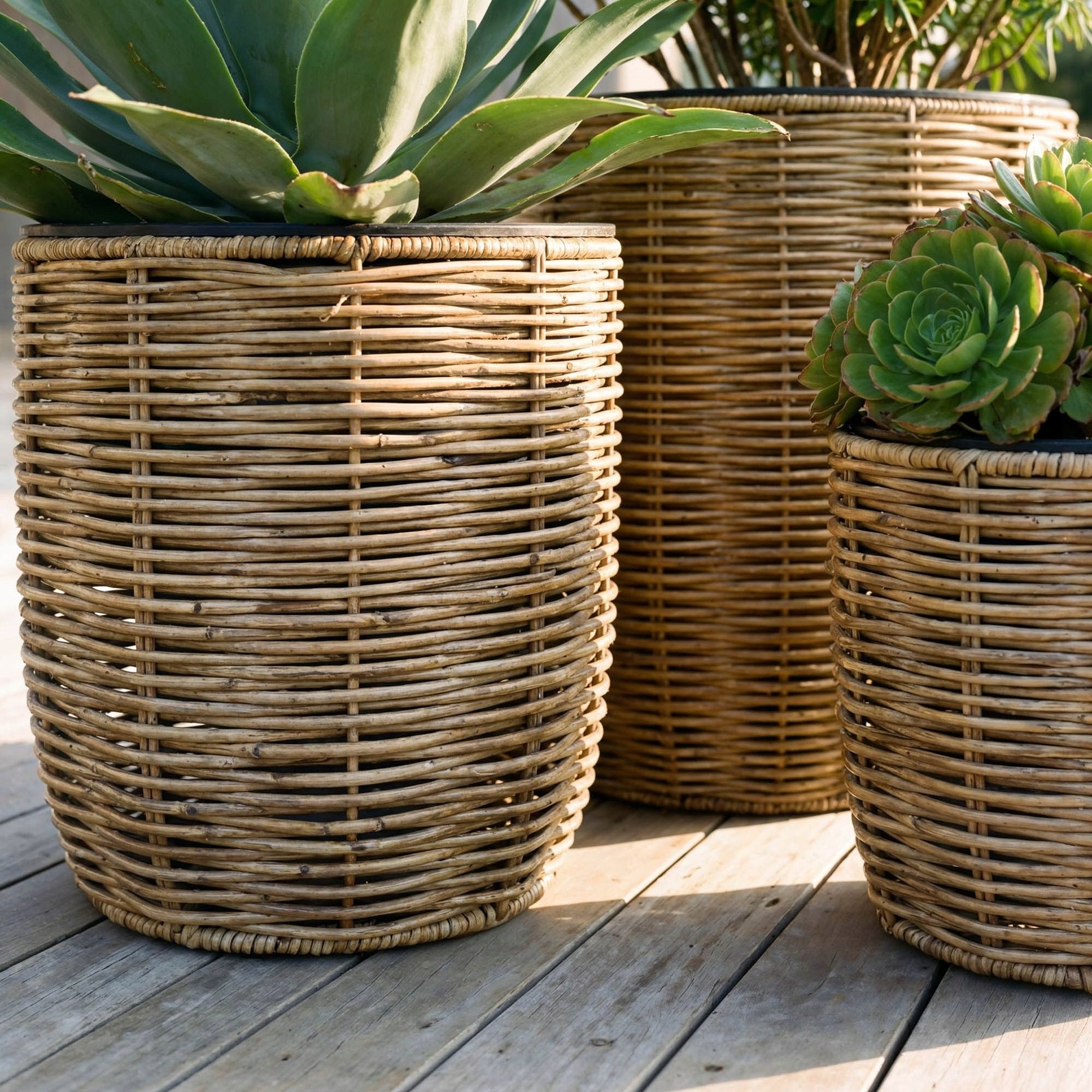 Set of 3 Technorattan Garden Pots with Refill Garden Pots Shape round