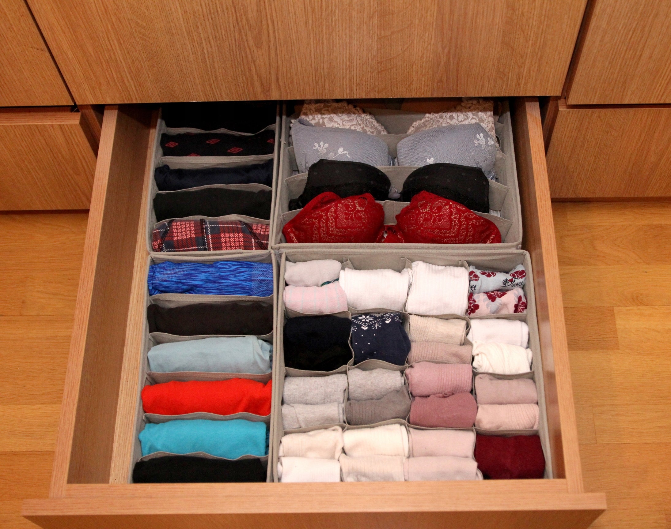 Set of 4 organizers grey for drawer underwear socks ties Manufacturer code z4