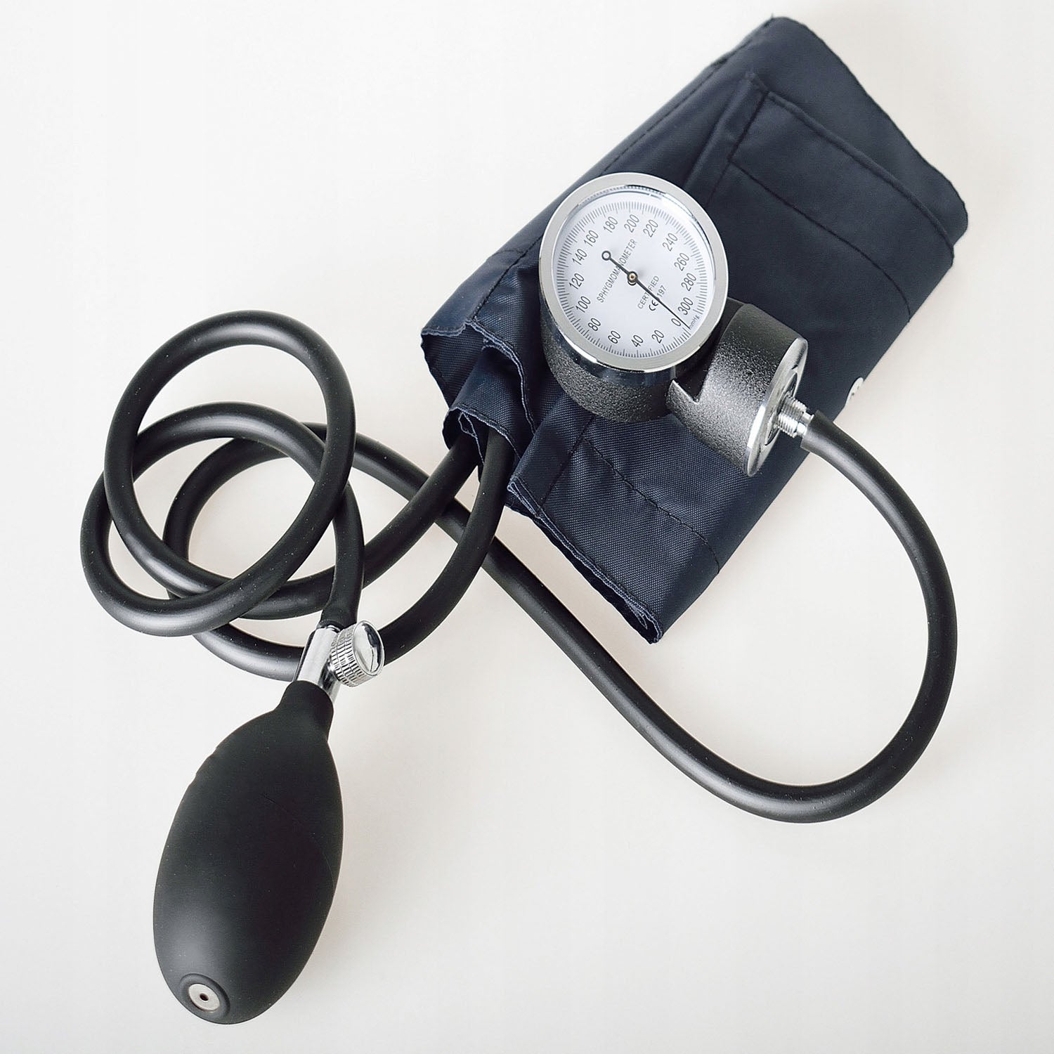 Set of Manual Shoulder Blood Pressure Monitor Large Shield + Stethoscope In Case Medical device no