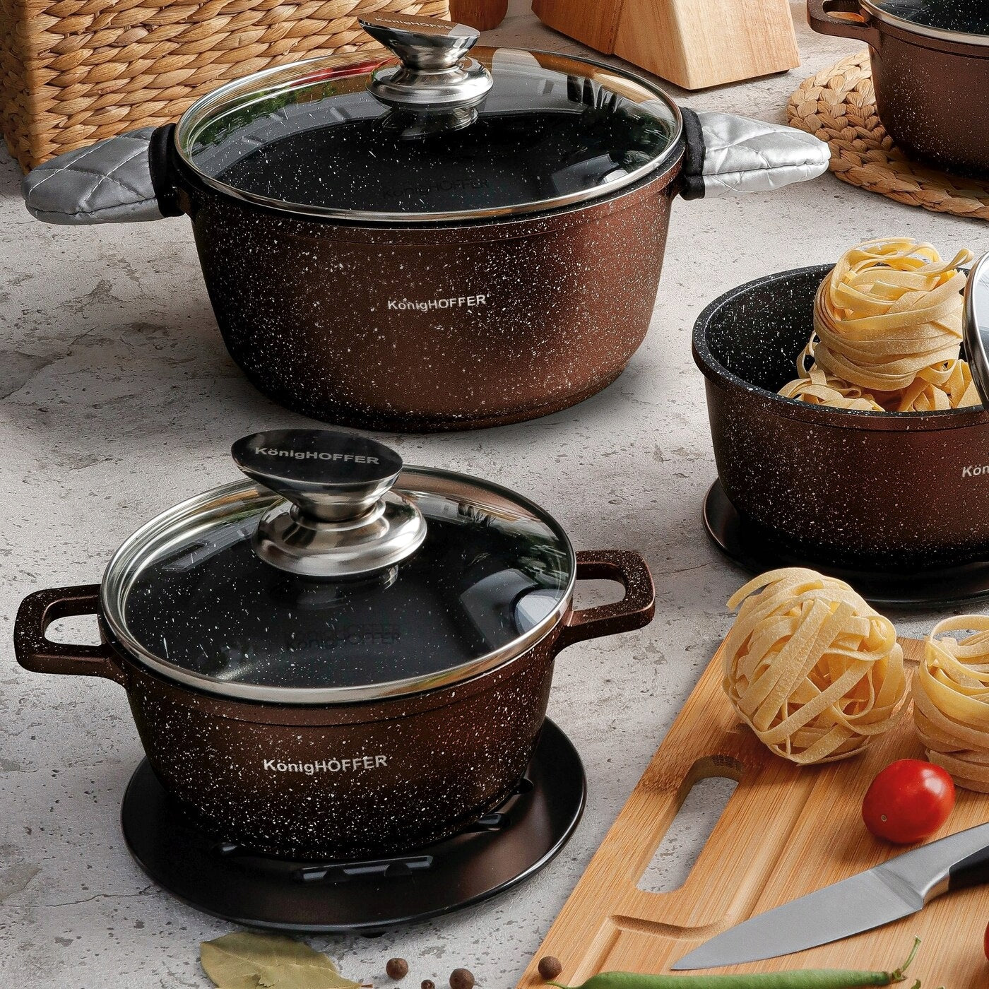 Set of POTS Induction with LID GAS SOLID Konighoffer Pollo Brown 12el Color brown