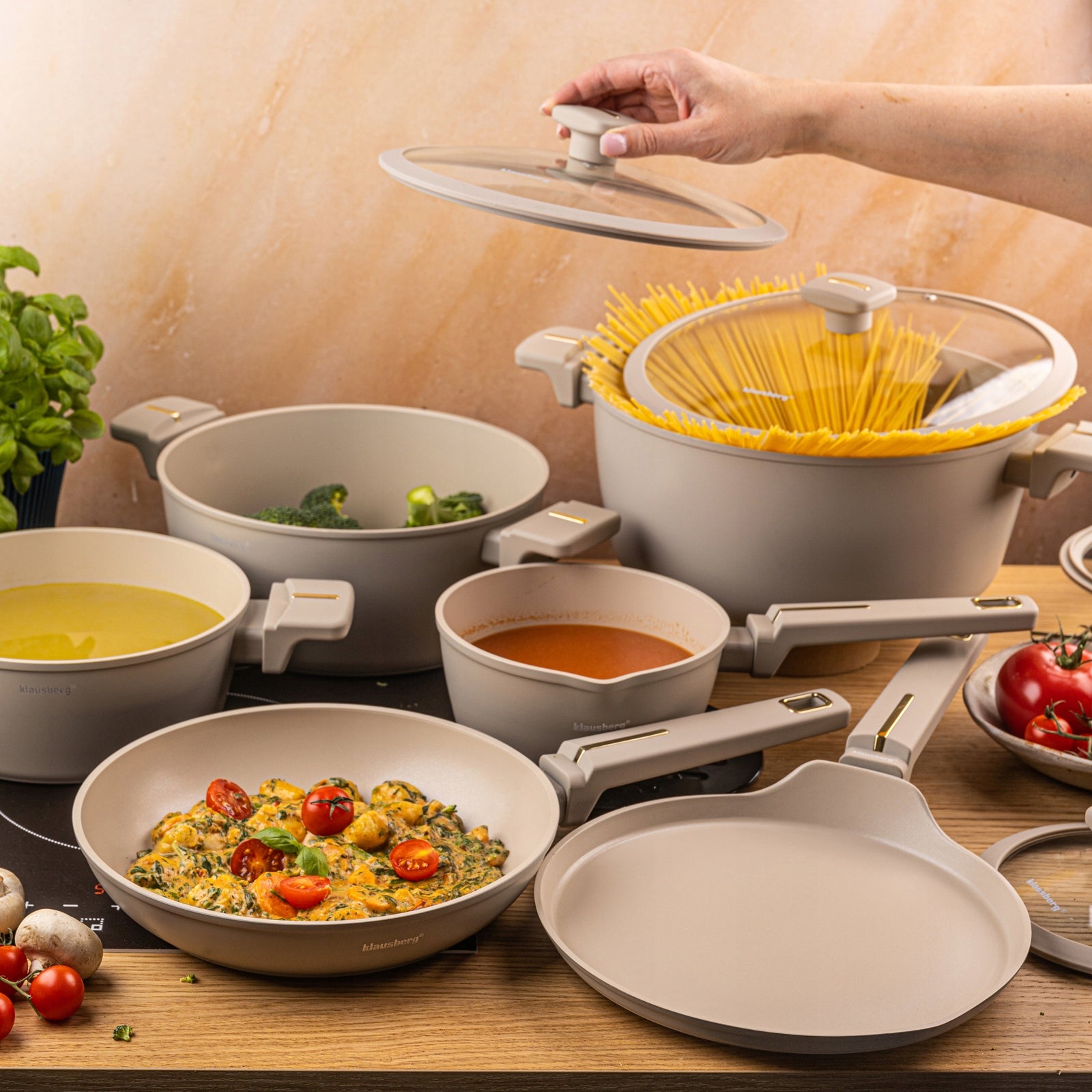 Set of pots 12 el. beige non-stick induction Gas KLAUSBERG KB-7967 Pan EAN (GTIN) 5908287279674