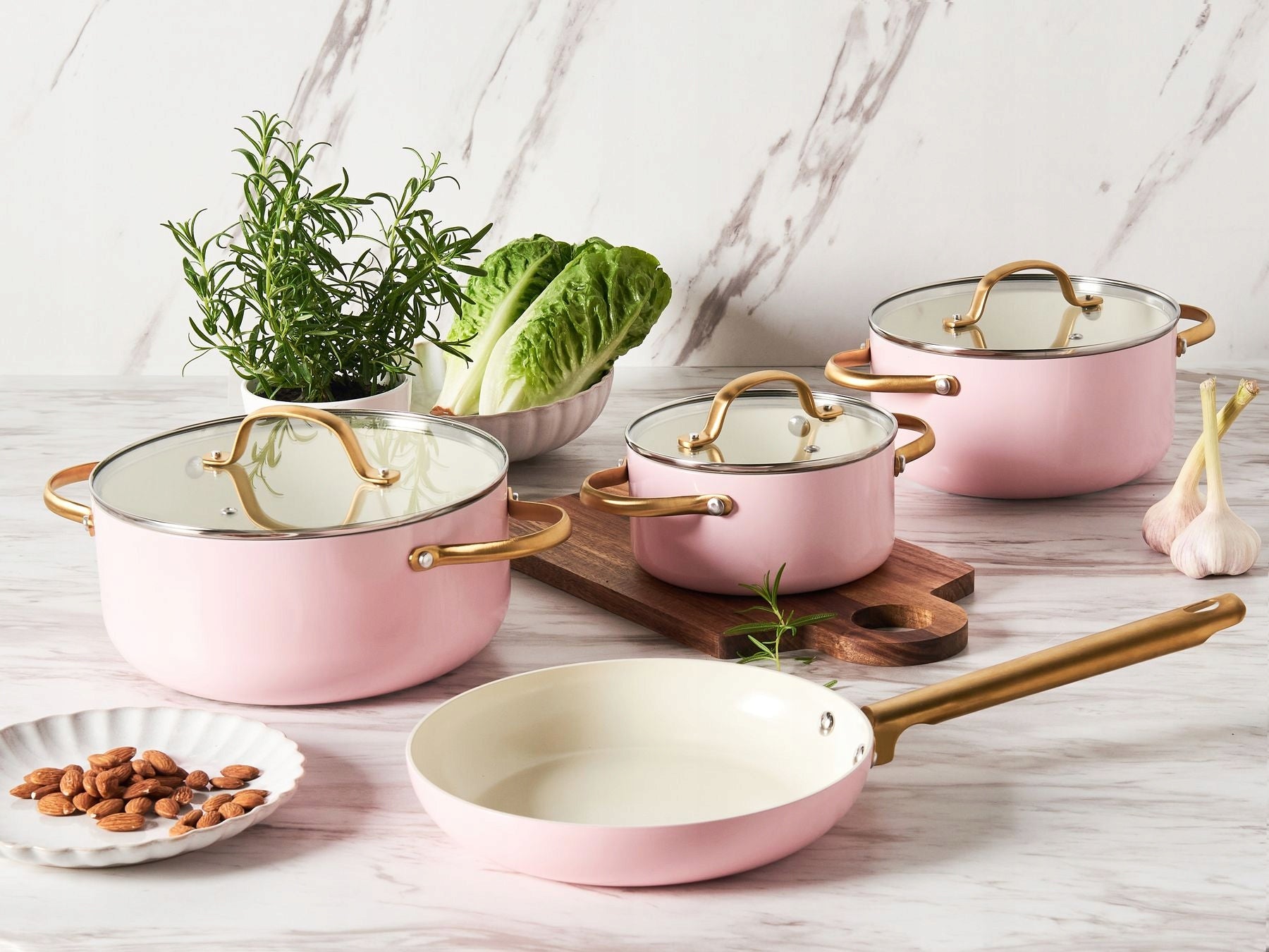 Set of pots and pans 7 elements pastel pink Brand no brand