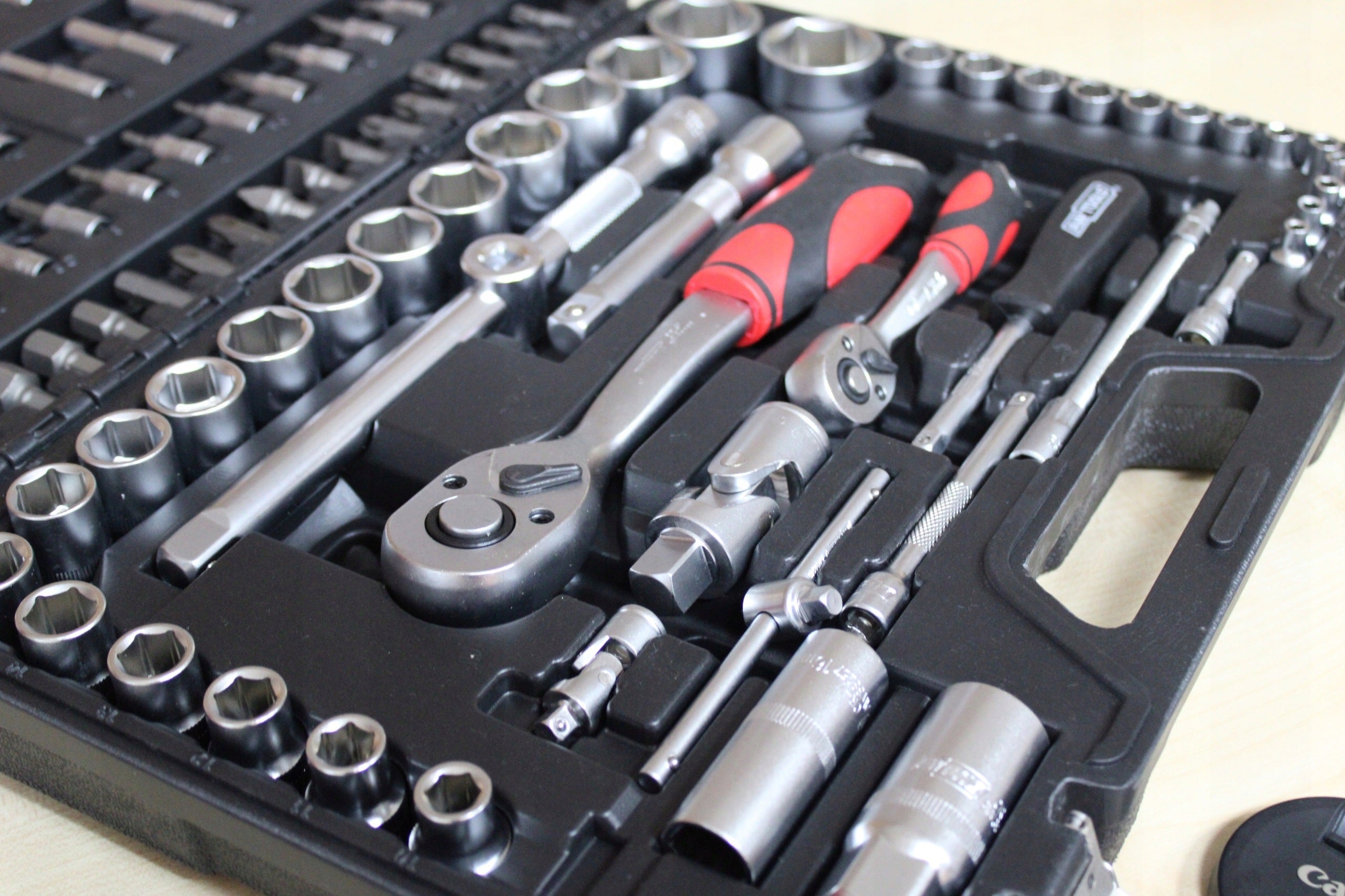 Set of socket wrenches in case 1/2 1/4 94 elements BLACK LINE AW Brand no brand