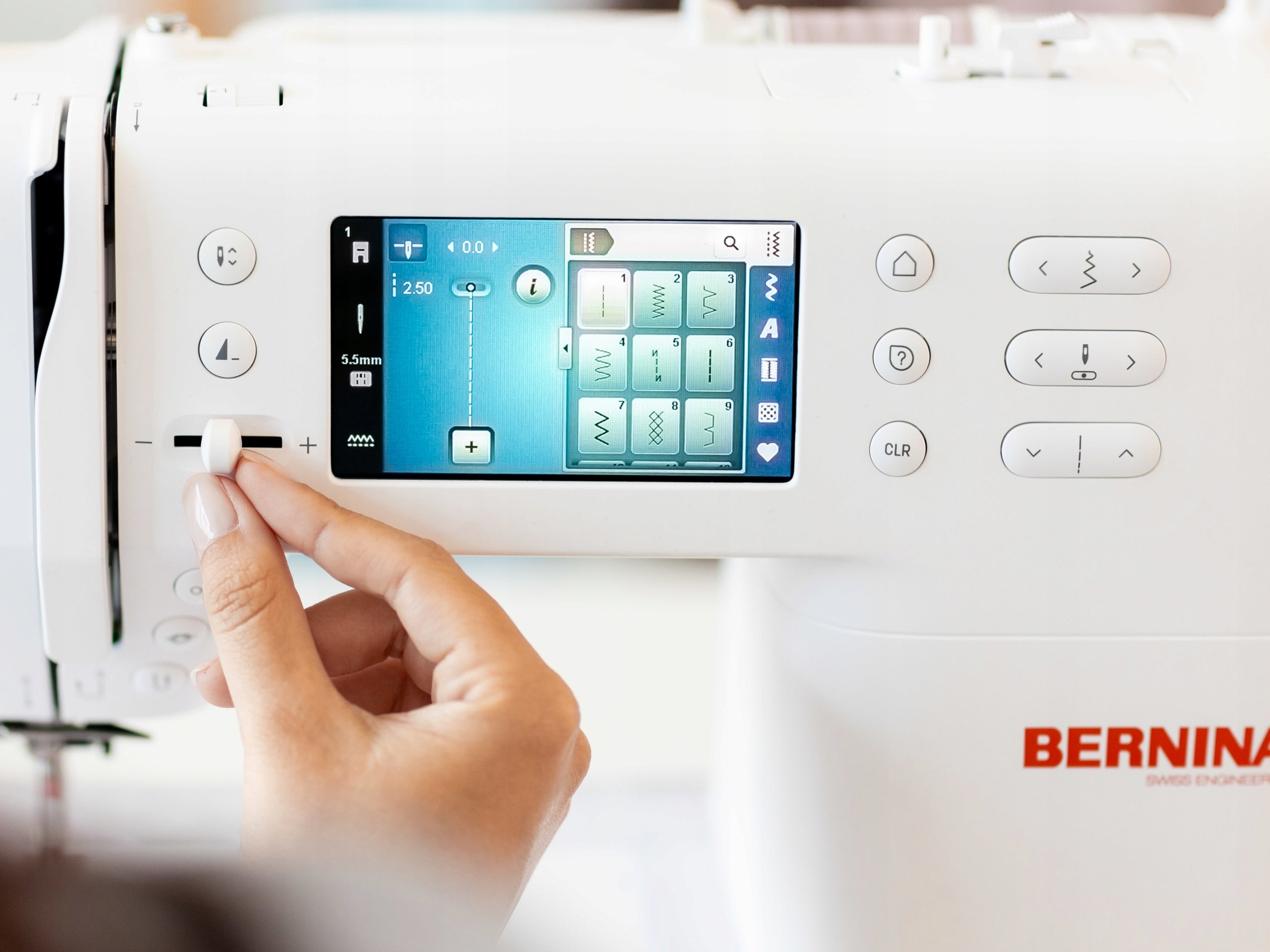 Sewing machine BERNINA B325 new generation. Strong and reliable! Number of stitches 419