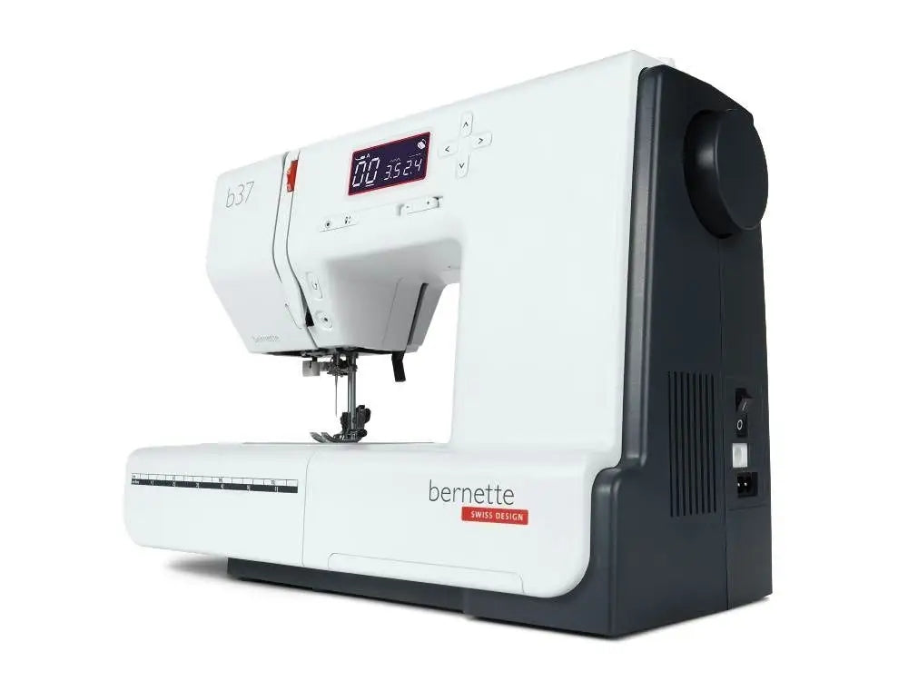 Sewing machine Bernette B37 home computer strong 50 stitches Brand Bernette