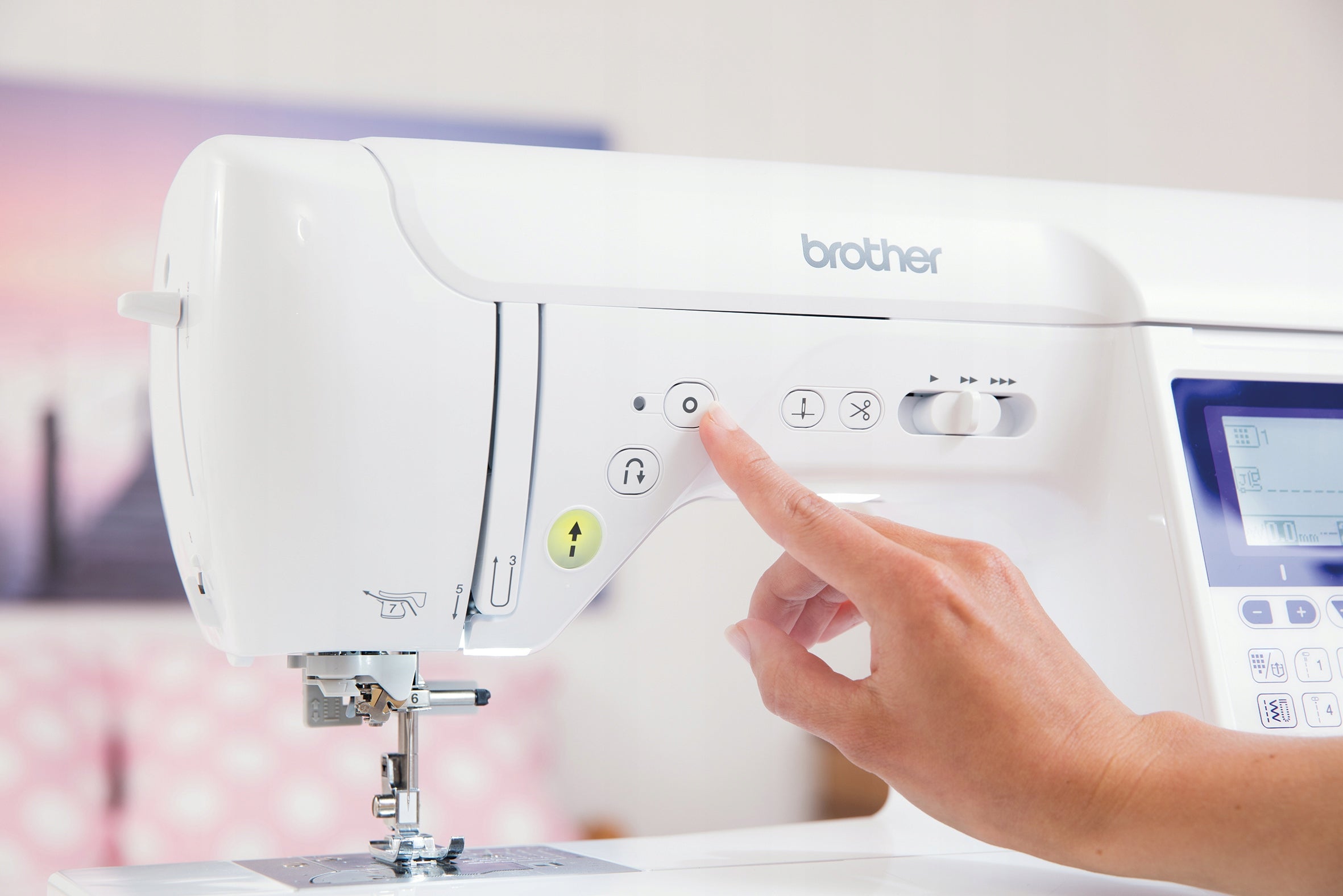 Sewing machine Brother F410 + comfortable machine for hobbyists Packaging status original