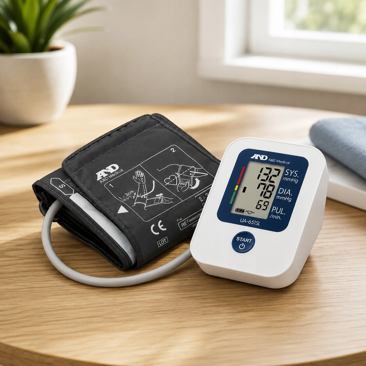 Shoulder blood pressure monitor for pressure measurement AND A&D MEDICAL UA-651SL Medical device no