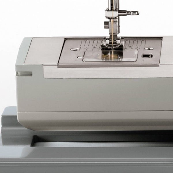 Singer 4423 sewing machine Model 4423