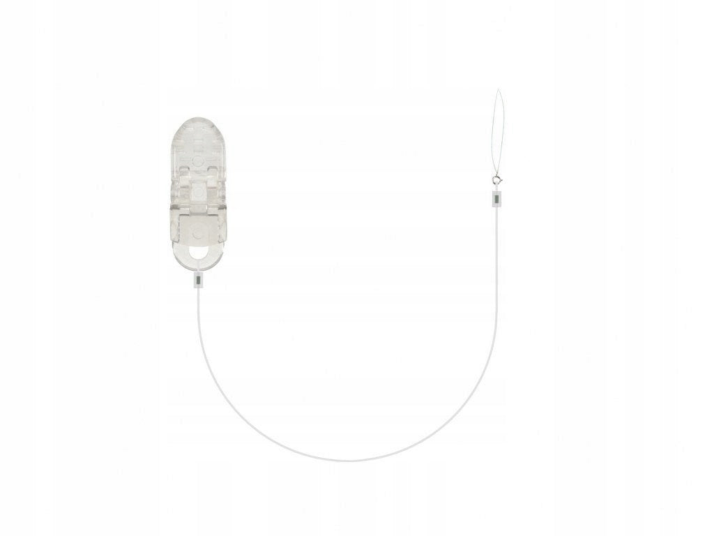 Single pendant clipped to clothes with carabiner hook and line