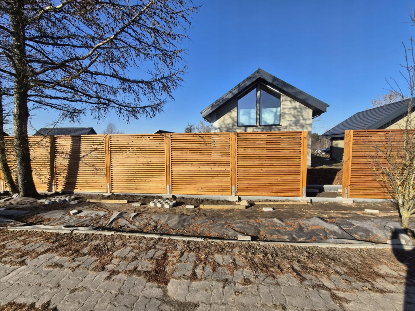 Slatted fence 180x180cm with larch KL C Dominant material wood