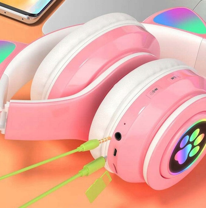 Smartwatch Pink (GPS, Locator, CAMERA) + LED HEADPHONES CAT EARS Manufacturer code Smartwatch Różowy (GPS,Lokalizator,APARAT